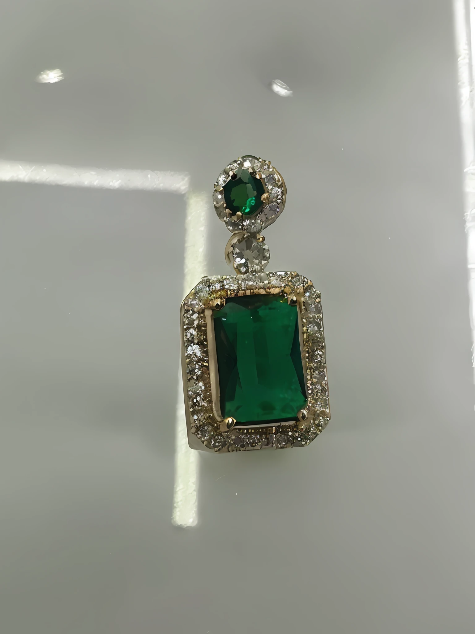 (8k!! High quality, close-up display of emerald and white diamond pendants): (Elegant green and dark green earrings, green jewels and emerald jewels, with gold earrings and small studs, beautiful), (shooting angle is from the top Looking down, the picture is matched with green and gold, and the visual effect is beautiful).