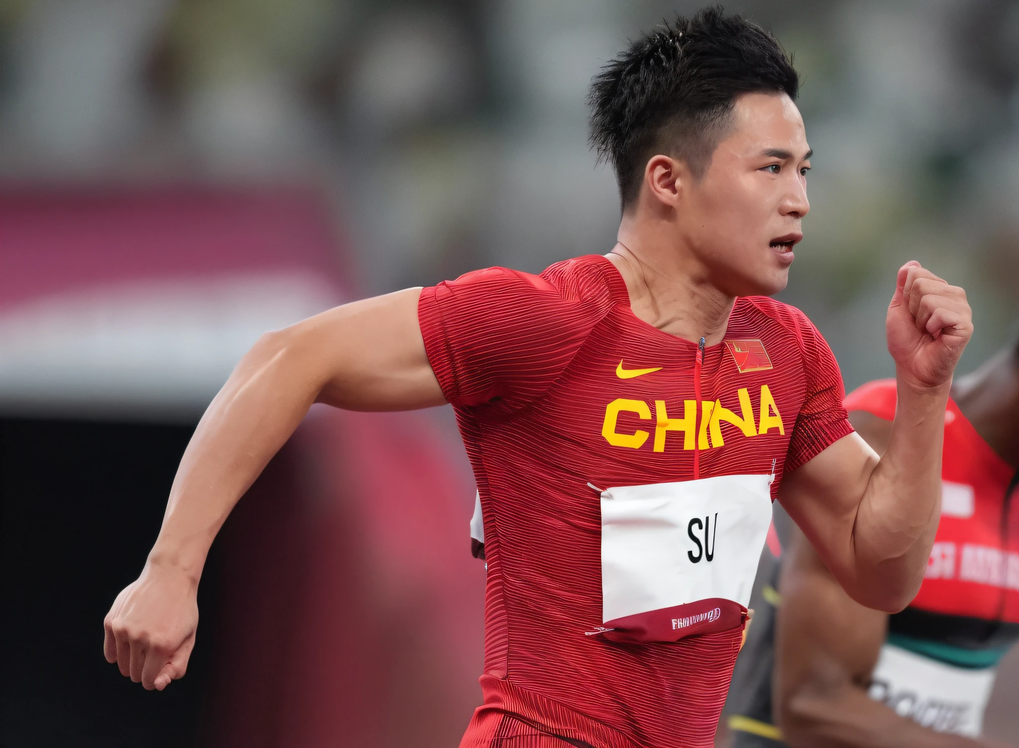 There was a man in a red shirt, Su Bingtian, a sprinter, wearing a track suit and drinking milk