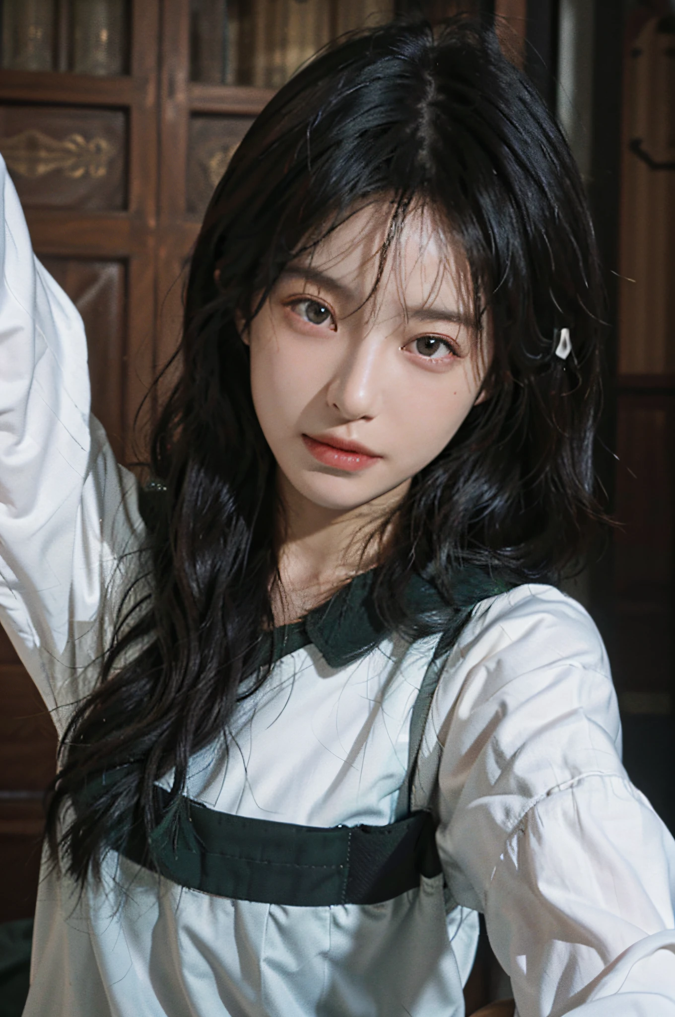 8K, Best Quality, Masterpiece, Ultra High Resolution, (Realism: 1.4), Original Photo, (Real Skin Texture: 1.3), (Film Grain: 1.3), (Selfie Angle), 1 Girl, Beautiful Emerald Eyes and Face Details, Masterpiece, Best Quality, Close Up, Upper Body, Looking at the Viewer