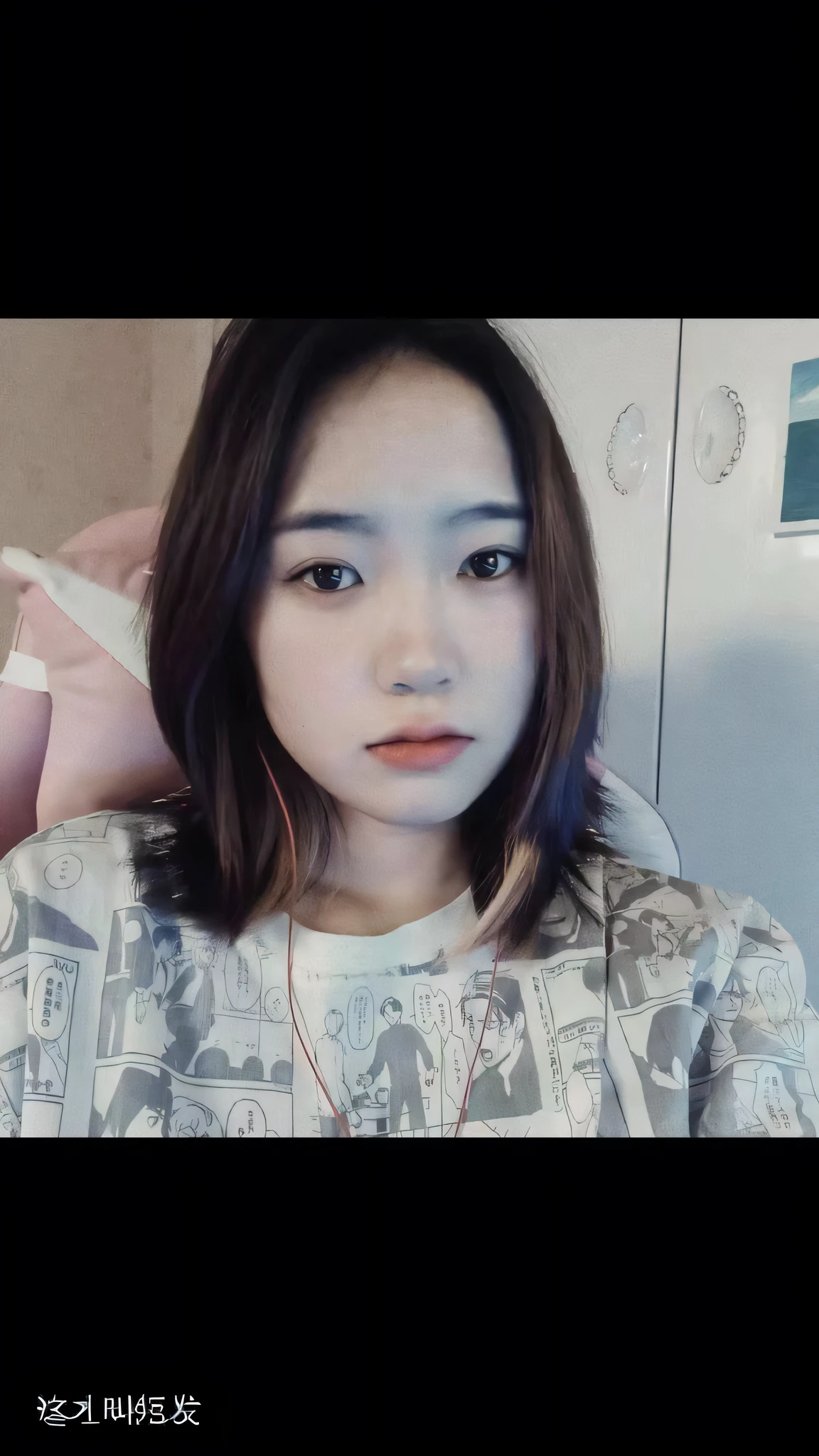 there is a woman with a white shirt and headphones on, heonhwa choe, jaeyeon nam, korean girl, with short hair, ulzzang, wan adorable korean face, jinyoung shin, young adorable korean face, 1 8 yo, 19-year-old girl, sangsoo jeong, sun yunjoo, 2 7 years old, korean symmetrical face