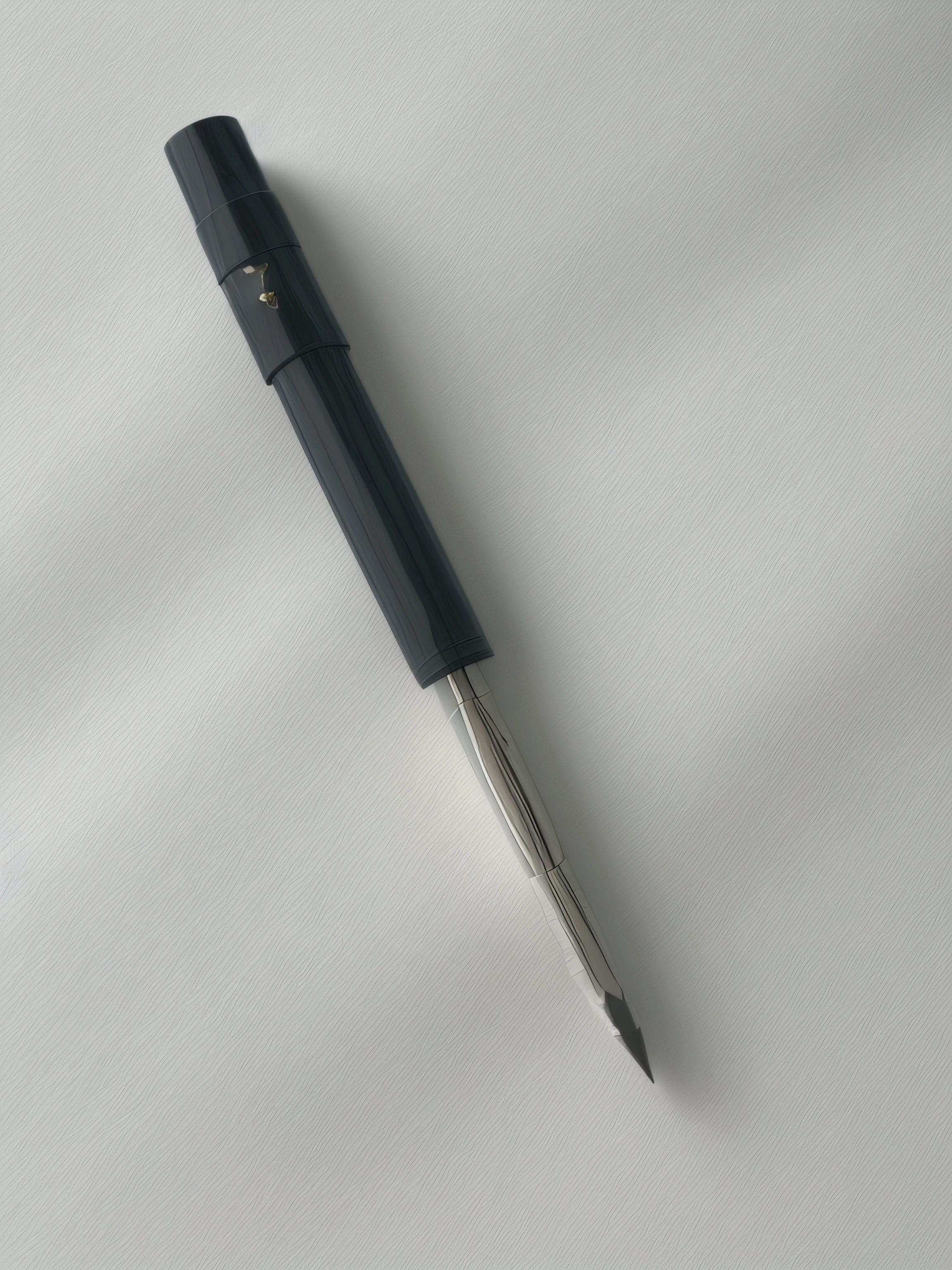 Delicate fountain pen,high quality details,Ultra-realistic image quality,8k