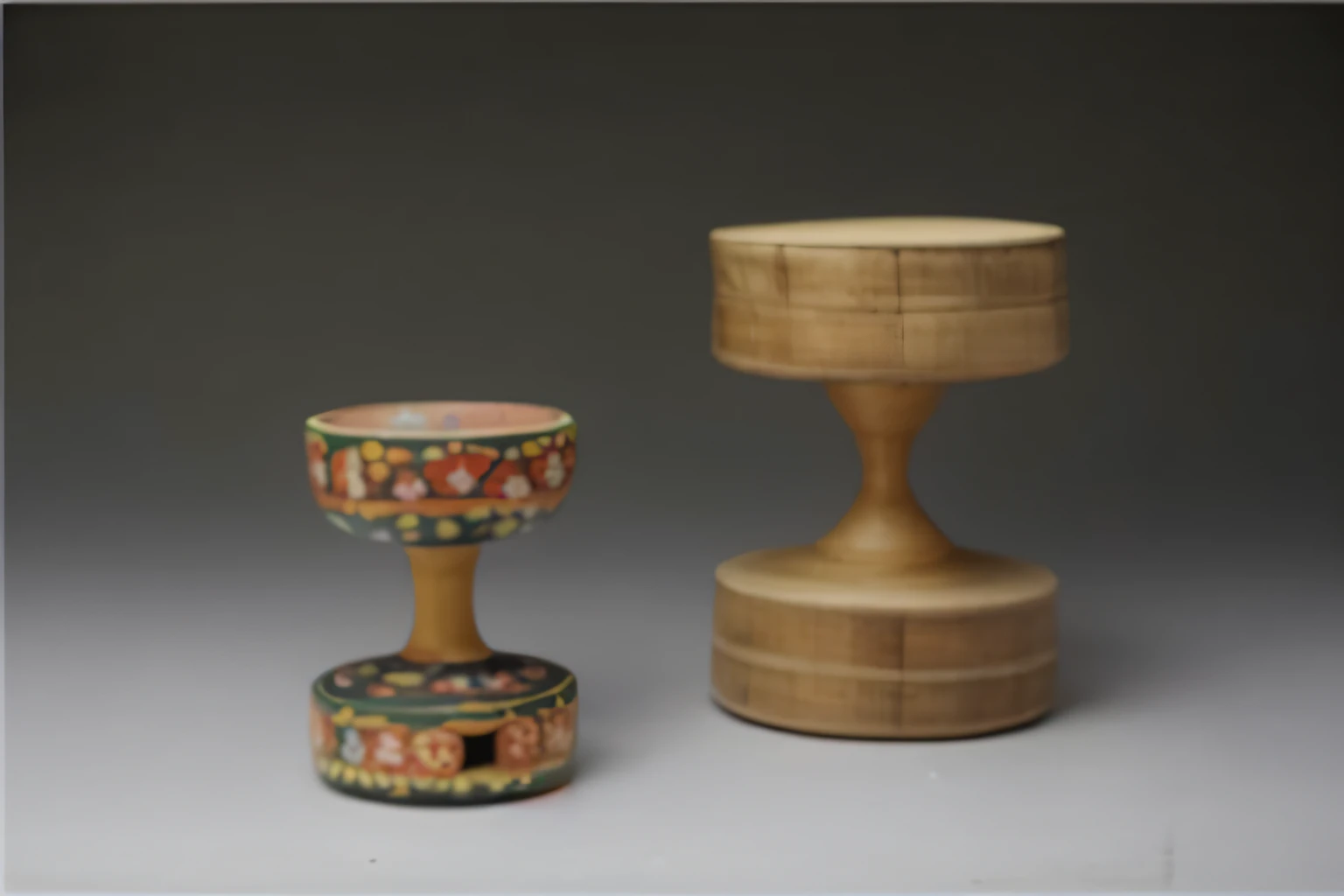 On the table are placed two wooden objects, Bongo, Empty Bamboo, Folk Art, courtesy of Higashine Unkoku, photo courtesy of the Museum of Art, Folk Art, Mediocre Object on the Pedestal, Pot, Tsuruko Yamazaki, Chizuko Yoshida, Museum Collection, Kiyohara Tama
