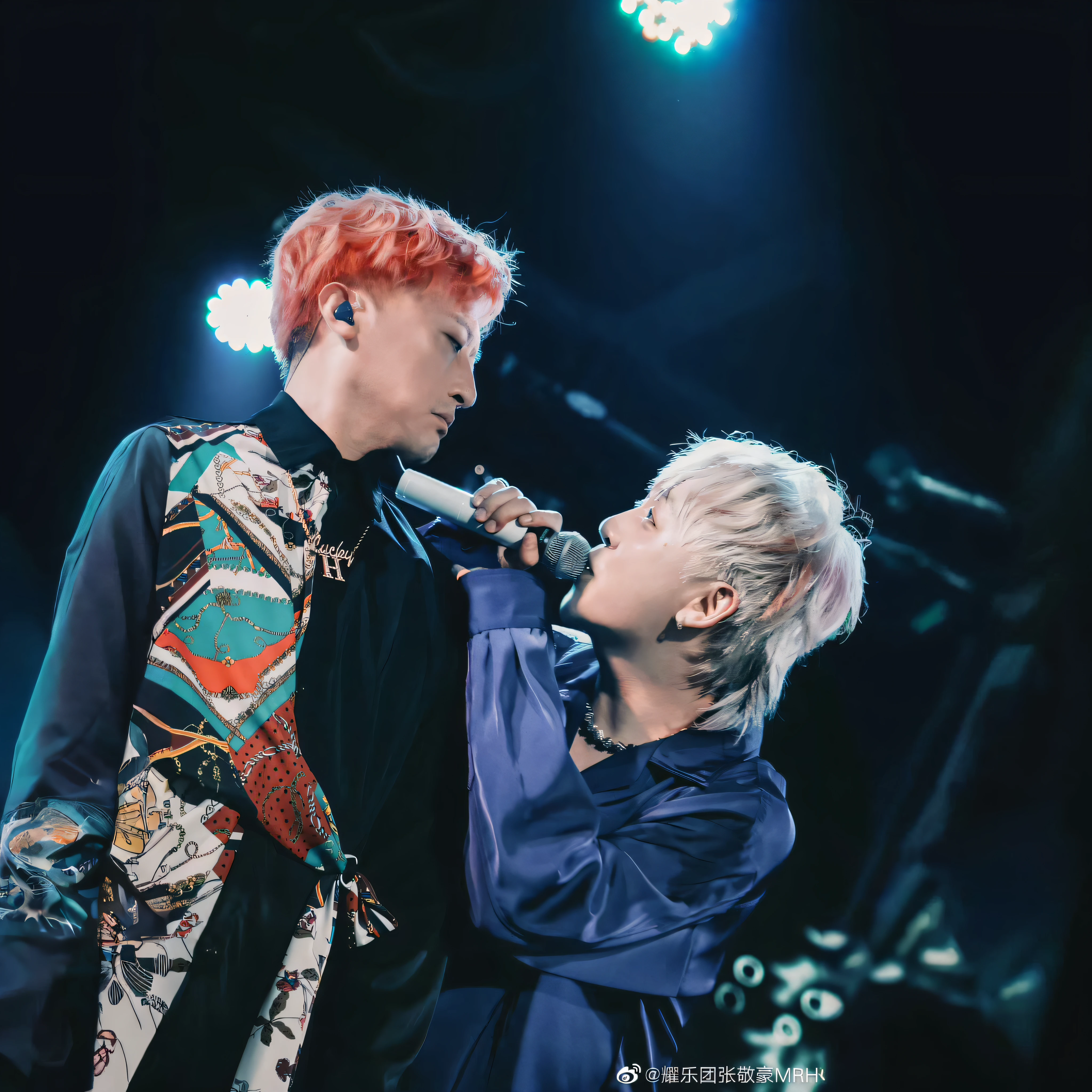 Alafi and a red-haired man singing into the microphone, they are close to each other, Tsai Xukun, Nick Su and Sakimikan, BTS, , Official Fanart, Bottom View, Transparent Background, Mongojerry and Rumpretizer, Joel Fletcher, Hallyu, Key Still, Kasuga ✏️🎨 📷