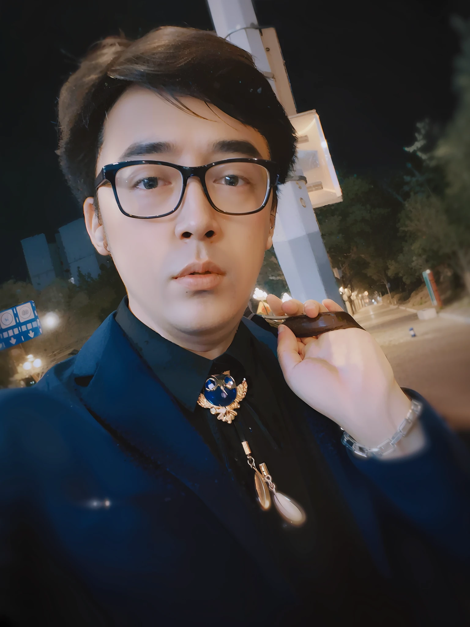 There was a man in glasses and a suit twisting his bag, 8k selfie photograph,