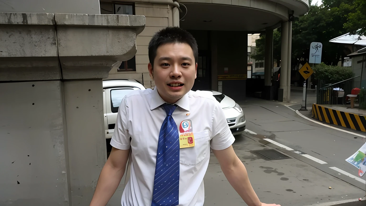 There was a man wearing a tie，A name tag is attached to the shirt, jinyiwei, xintong chen, huifeng huang, zeng fanzh, wang liang, wei wang, Zhang Pengzhen, wenjun lin, xiang duan, Liang Xing, Li Zixin, Wang Qichao, xiaofan zhang