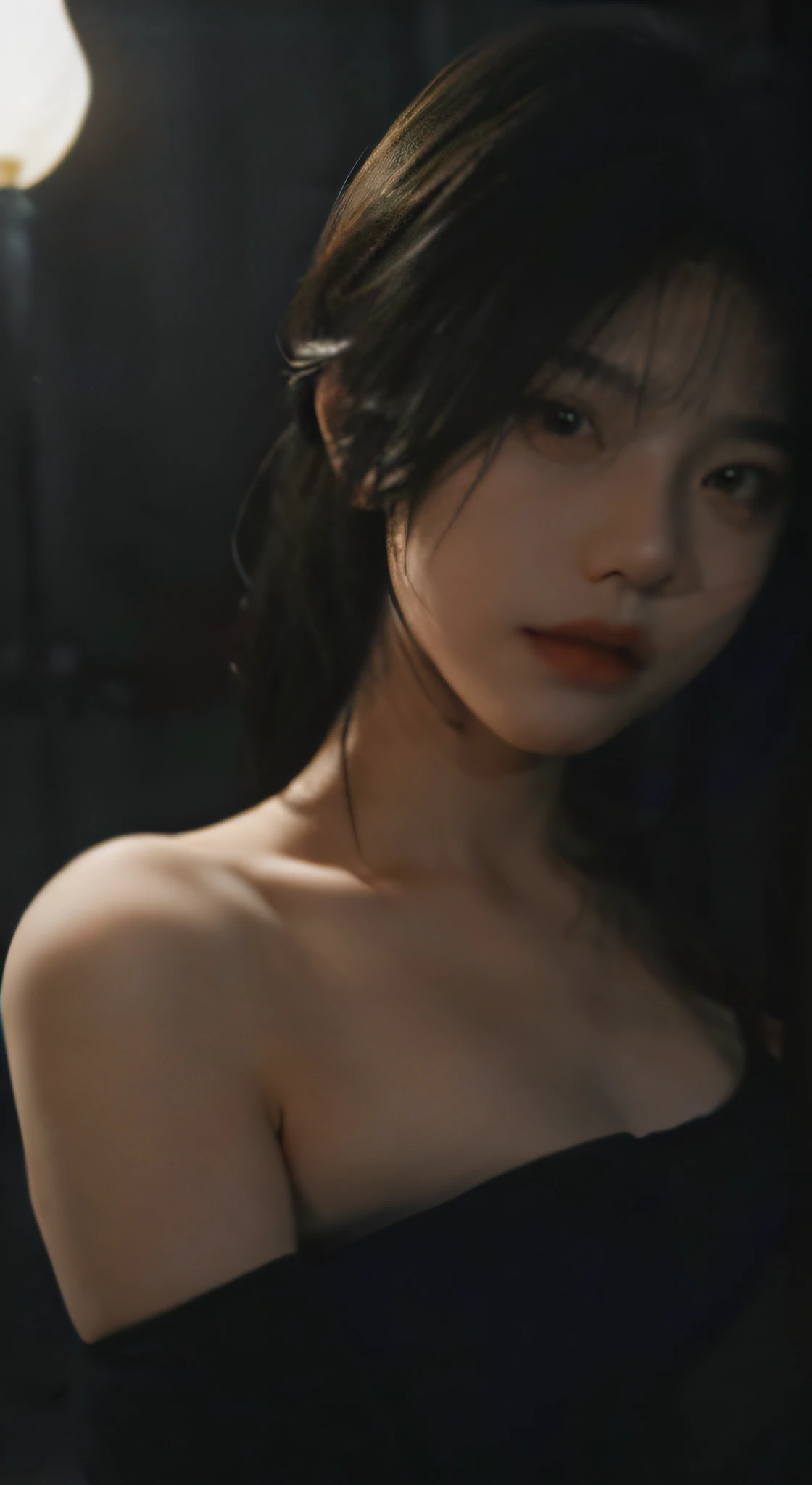 best qualtiy， tmasterpiece， 超高分辨率， （Lifelike：1.5）， RAW photogr， 1girll， bshoulders， in the darkness nigth， deep shading， low tune， cold light， Sexy look