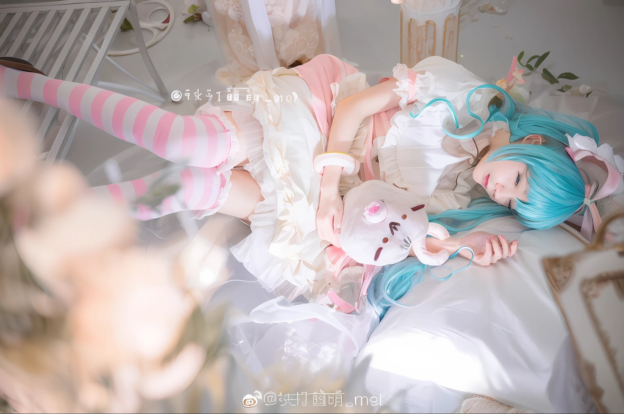 The beauty was lying on the bed, fall asleep,eye closeds,Real hands,Bare legged