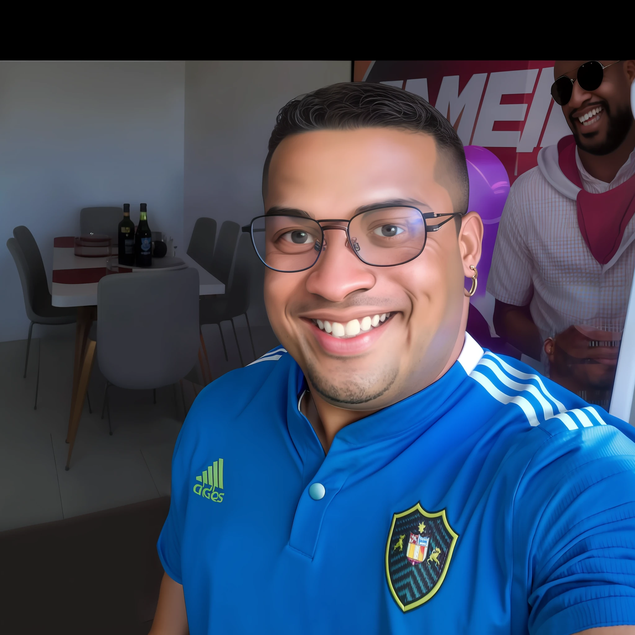 Smiling man in blue shirt and glasses taking a selfie, Ronaldo Nazario Fenomeno, Ronaldo Nazario, Ronaldo Luis Nazario da Lima, Ronaldo Luis Nazario de Lima, 🇺🇦, Mohamed Reda, Mohamed Chahin, andres rios, edu souza, icaro carvalho, Eloy Morales, henry ascensio, Carmelo Blandino, caio santos