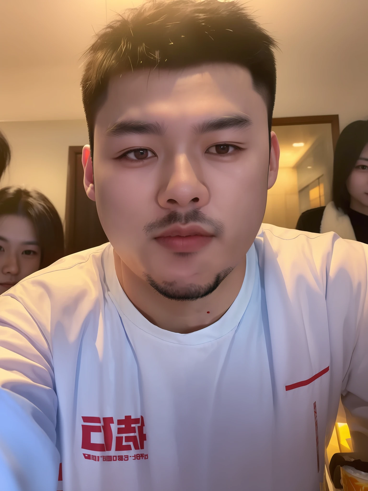 "At the men's table,Plate in hand,8K selfie,Zeng Fanqian ,27years old,28 year old,29years old,32years old,38yr,Professional profile photo,Chen Xintong ,Peng Yinxian J-Jiang Geping,36 years old,Liang Xing"