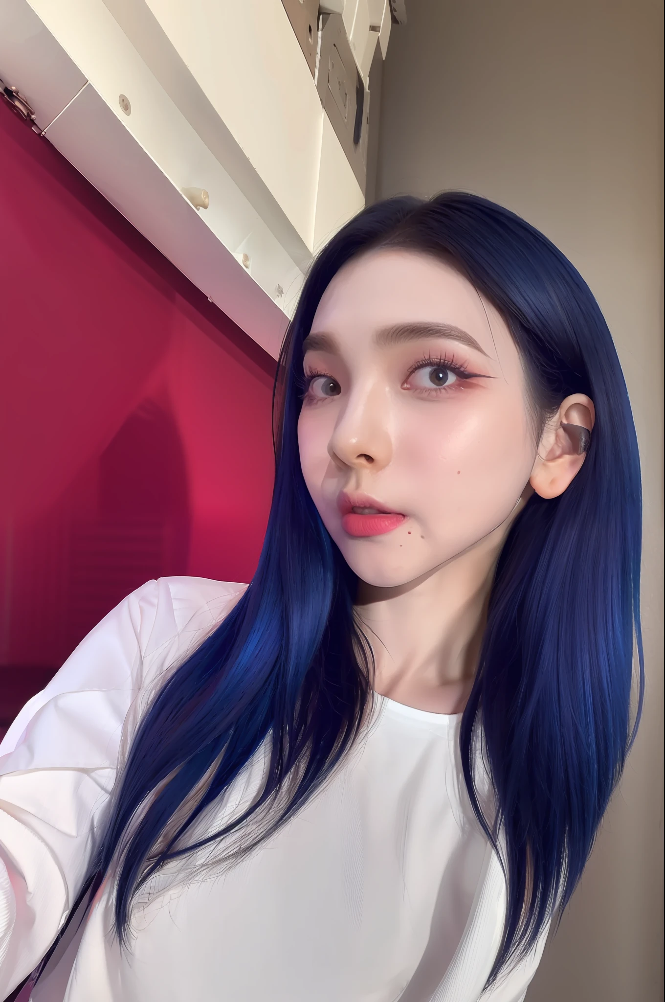 (8k, 4k, mejor calidad, high resolusion, ultra-high-resolution: 1.1), (obra maestra, realista, fotorrealista: 1.1), 1 girl in, cara, primer plano, dos coletas, cabello rubio, ojos negros, labios rojos (mirando en el espectador: 2), cabello absurdamente largo, long eyeslashes, sombra de ojos, petty face, ojos grandes, hombros descubiertos, alto contraste, sexo oral a hombre, tetas descubiertas, grandes tetas,