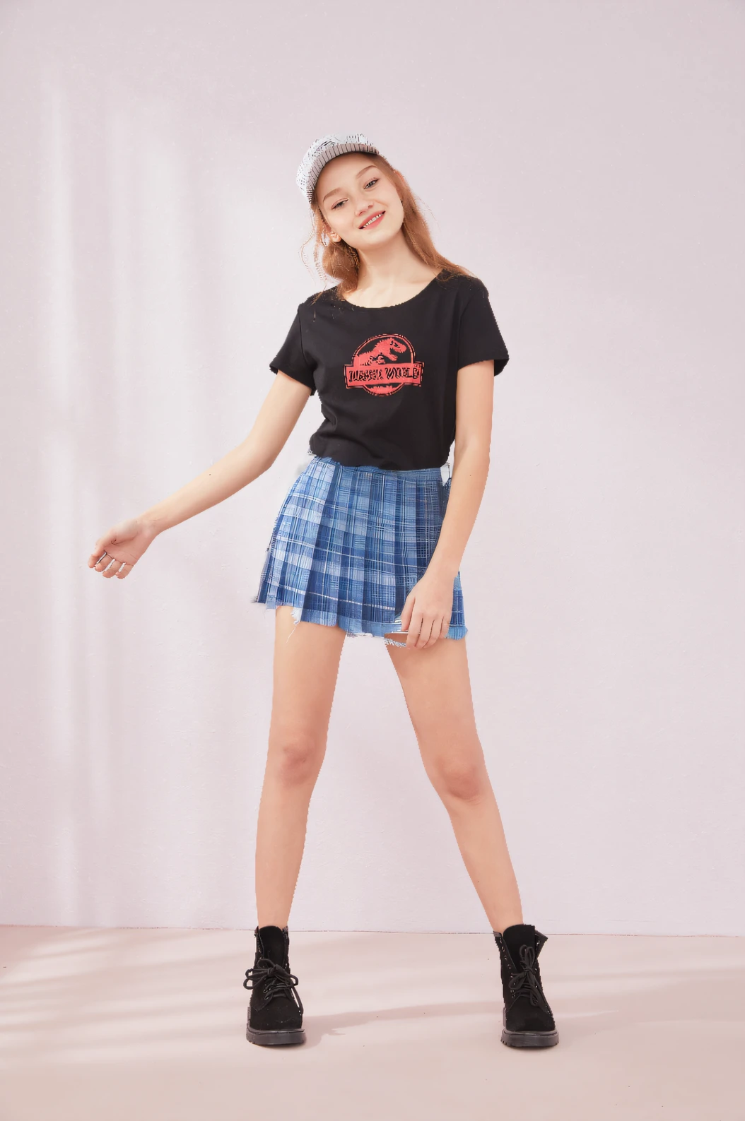 Pleated skirt in blue color