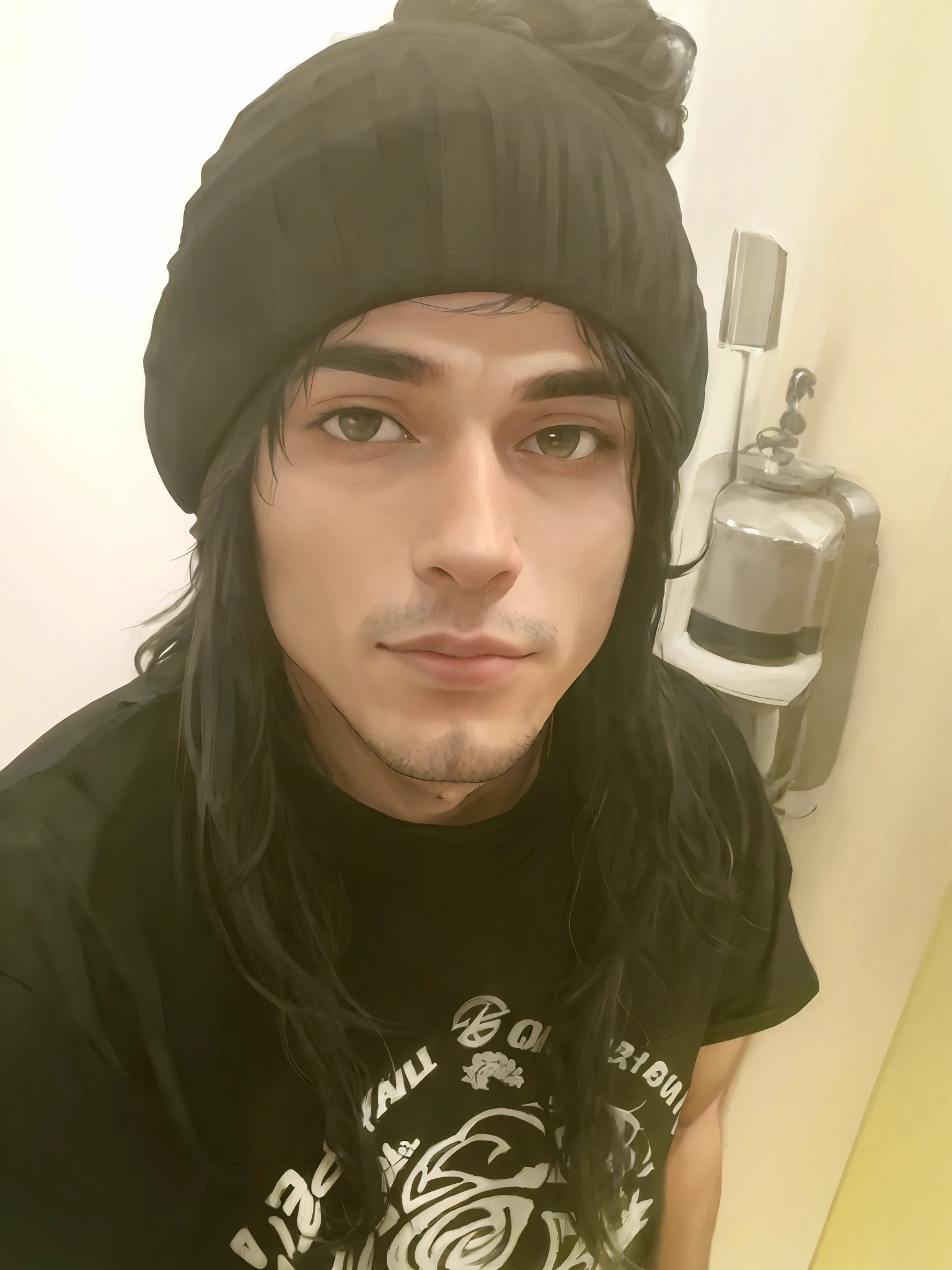 arafed man with a black hat and a black shirt, Streamer do Twitch / Jogador Ludwig, em torno de 25 anos, with black beanie on head, foto de perfil headshot, imagem de qualidade, taken in the early 2020s, com seus longos cabelos pretos, foto de perfil 1024px, with a weird hat, usando um capuz escuro