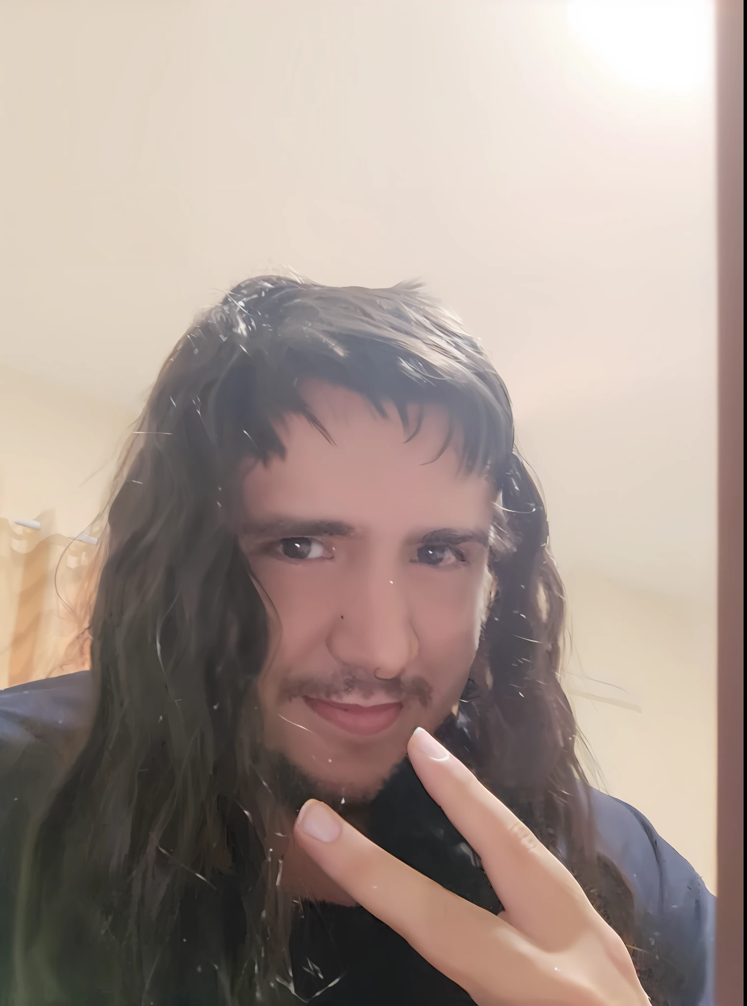 Homem de cabelos compridos e barba escovando os dentes, apenas algumas franjas, cabelo, com cabelos longos, corte de cabelo longo tainha, her hair is messy and unkempt, tainha, com seus longos cabelos pretos, imagem de qualidade muito baixa, cabelos oleosos, muito bobo olhando, imagem frontal, jovem com cabelo longo, Streamer do Twitch / Jogador Ludwig