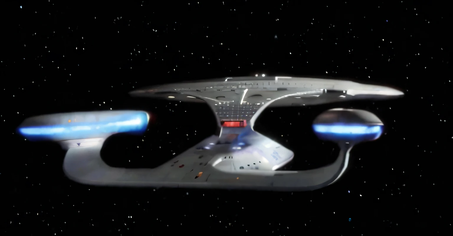 A closeup of a Star Trek ship flying through the night sky, STTNG, USS Empresa, A Starship Enterprise, STTNG ( Television ), Jornada nas EStrelas : the next generation, Star Trek: The Next Generation, Empresa Starship, Jornada nas EStrelas TNG, St : Tng, Tng, Ainda de Star Trek, filme ainda de Star Trek, de Star Trek