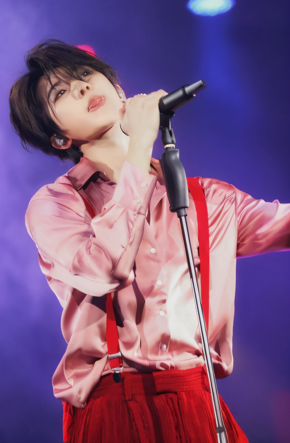 Cai Xukun's，Star Yuan skin pink suspenders，Hold the microphone，Head up，Stick out your tongue
