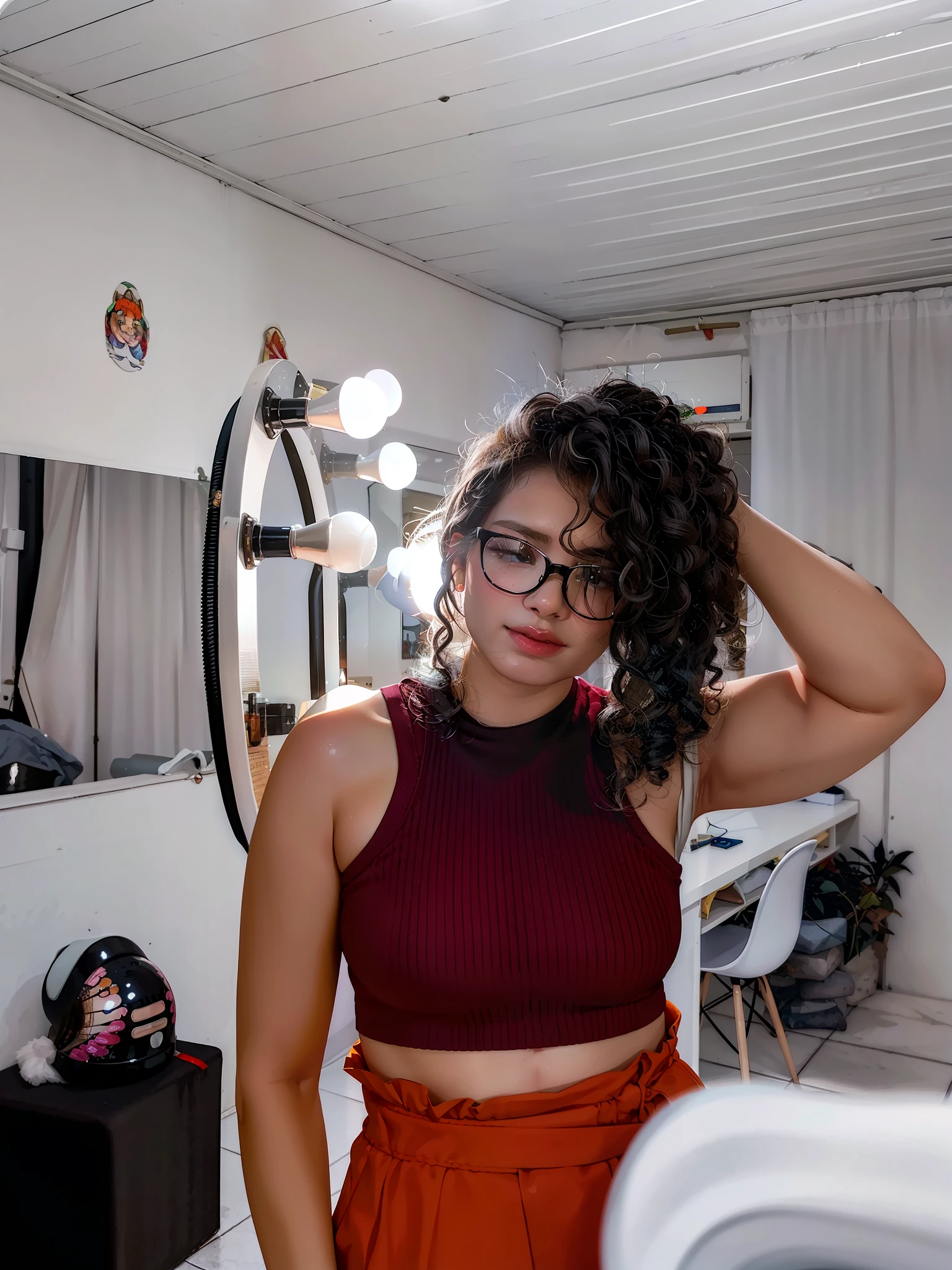 there is a woman that is standing in front of a mirror, cabelos cacheados, com afro, Retrato tirado 8 K, encaracolado, cachos por cima, afro encaracolado, cabelos cacheados
