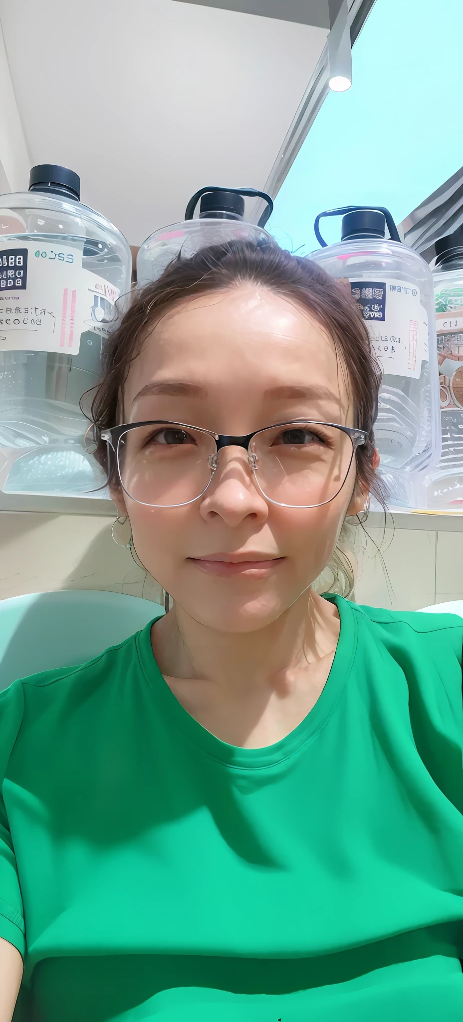 There is a woman sitting on a chair，Holding a bottle of water in his hand, 2 8 years old, 2 7 years old, 2 9 years old, With glasses, 3 2 - year - old, 2 3 years old, 2 4 years old, 2 2 years old, xintong chen, 21 years old, dang my linh, wenfei ye, 38 years old