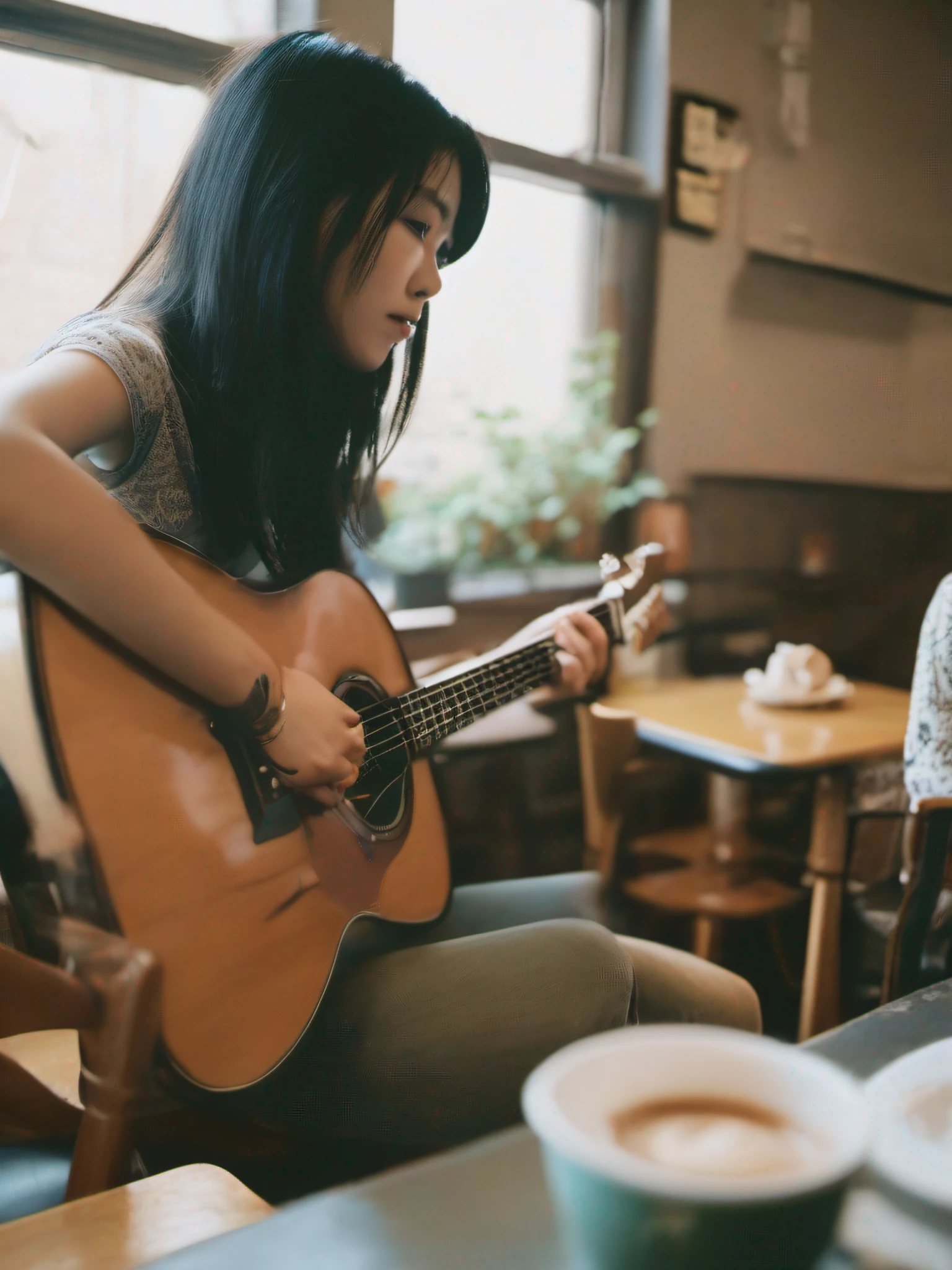 coffeehouse, Chinese girl, plays the guitar，Real, Photo, film, Fujifilm camera