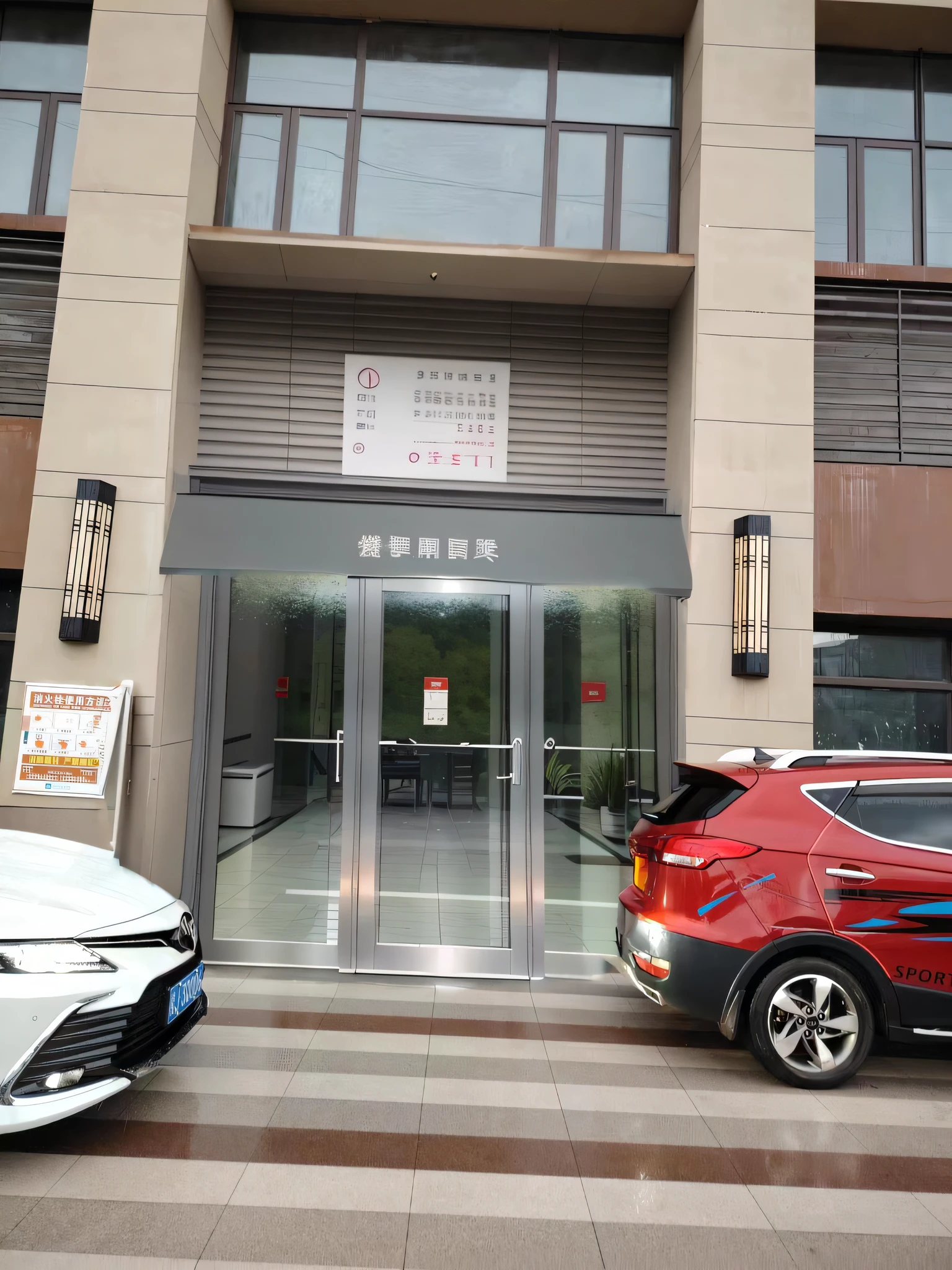 glass door,The door is on the left,The door is on the left,Gray tones,Simple and translucent