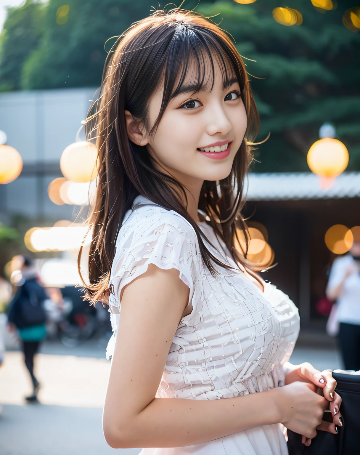 White shirt、campus、A dark-haired