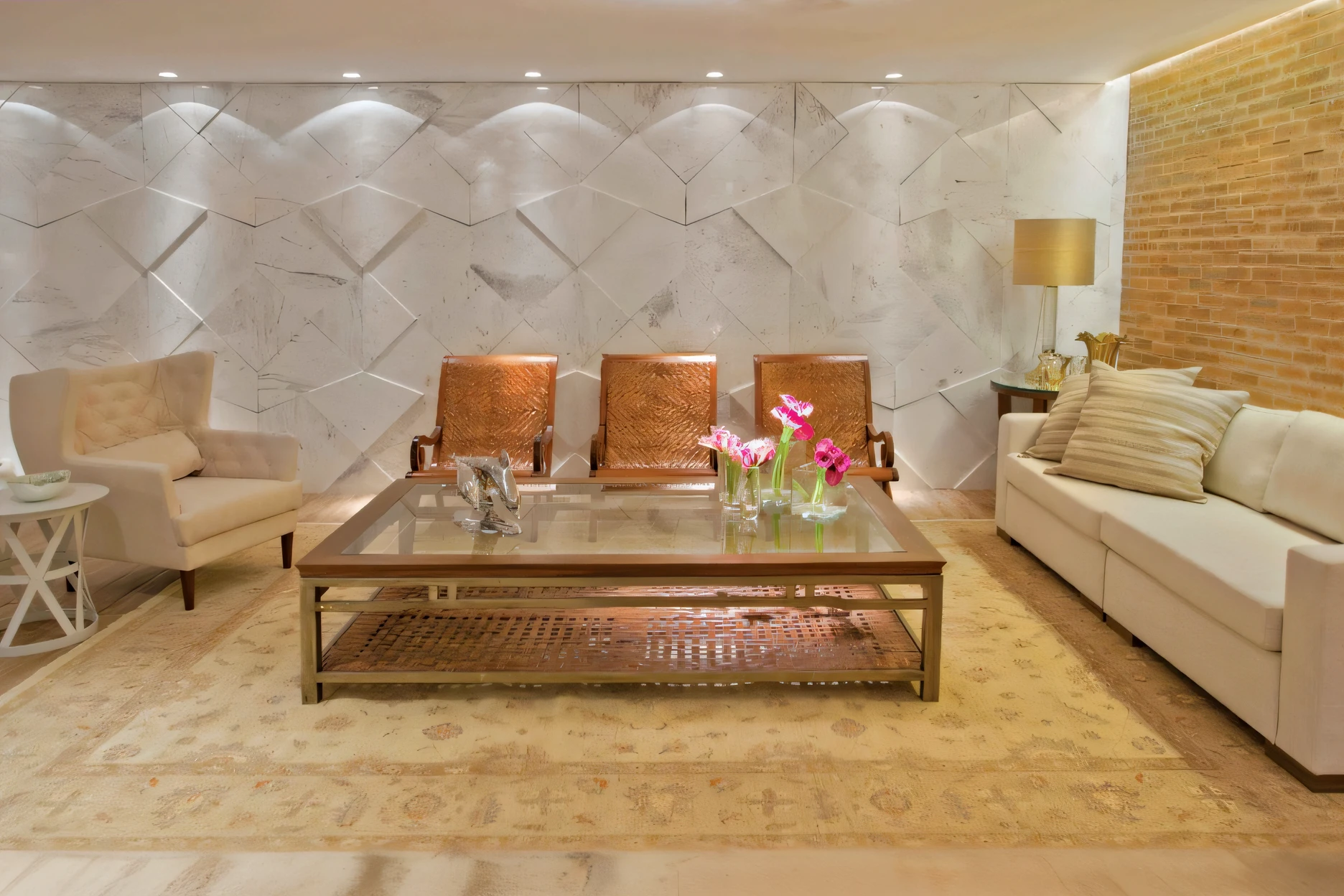 there is a living room with a couch, Cadeiras, e uma mesa de centro, marble walls, white marble walls, decorative panels, Luxury furniture, Sala de estar, Directed by: Felipe Seade, design moderno, marble room, design de interiores da sala de estar, by Emilio Grau Sala, paneled walls, clean and pristine design, sao paulo, on a large marble wall, sala de estar interior