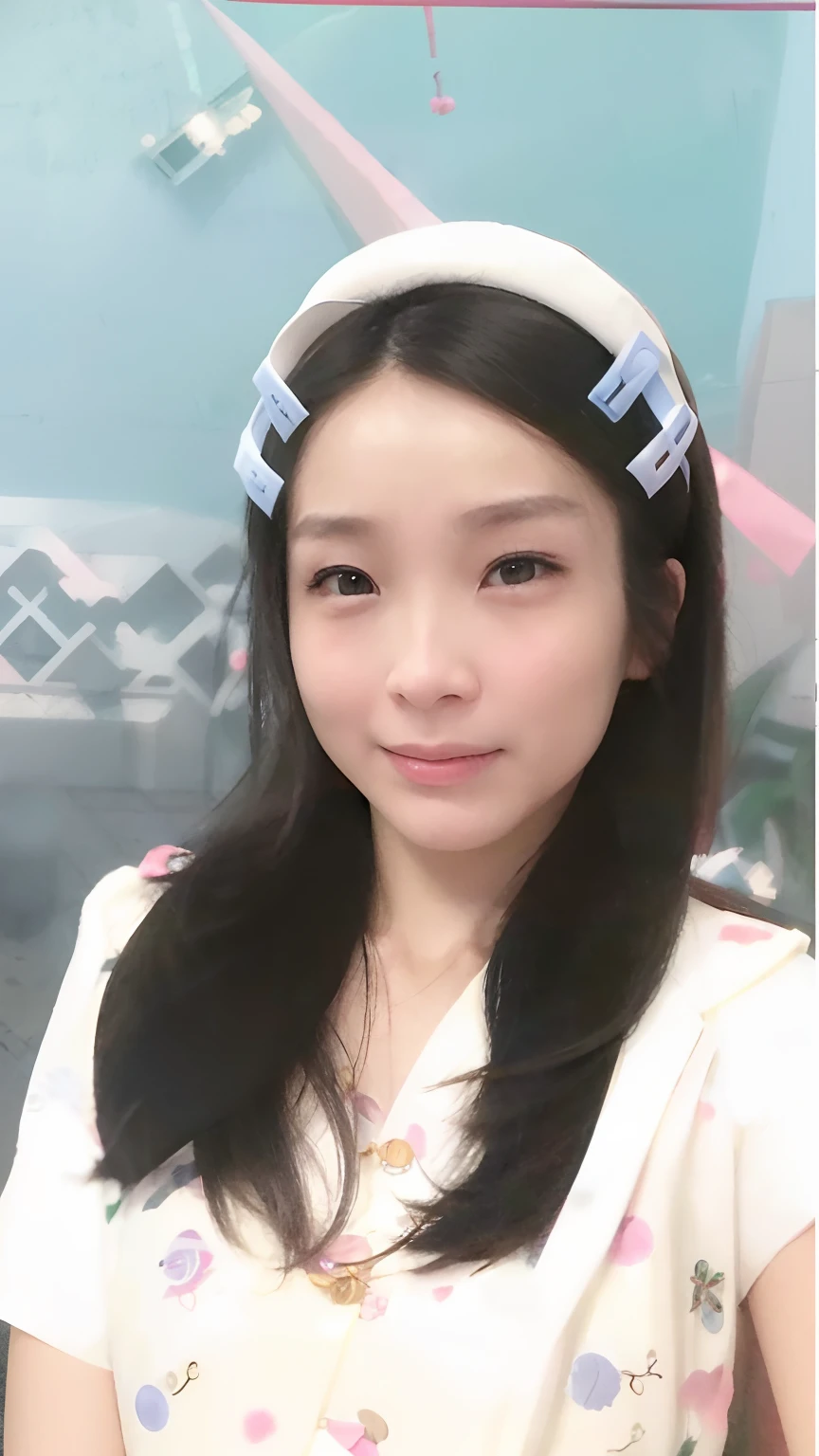 arafed asian woman with a white hat and pink shirt, xintong chen, young cute wan asian face, wenfei ye, zmonzheng, 19-year-old girl, 18 years old, south east asian with round face, xision wu, pengzhen zhang, qifeng lin, jinyiwei, chinese girl, li zixin