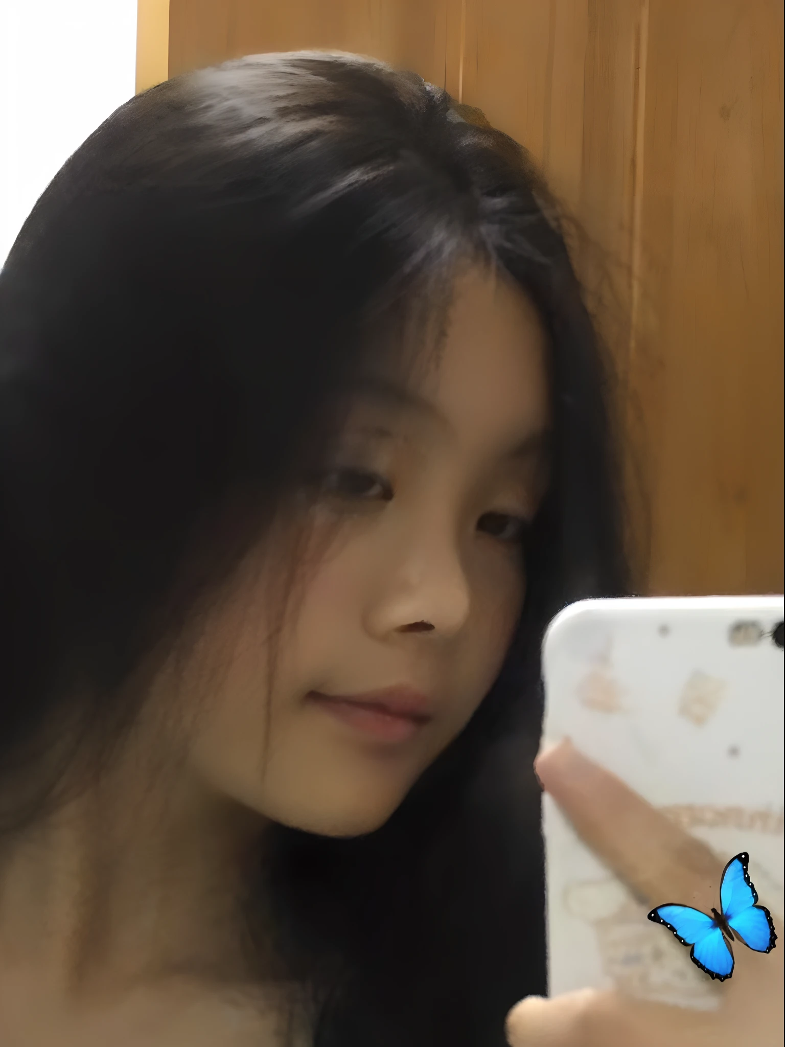 there is a woman that is taking a selfie in a mirror, aesthetic cute with flutter, 18 years old, blackpink jennie, 1 6 years old, jaeyeon nam, ulzzangs, personal profile picture, wenfei ye, Kim Tae-joon, Kim Do-young, xintong chen, jossi of blackpink, 2 2 years old, Choi Hyun-hwa, Shin Jinying