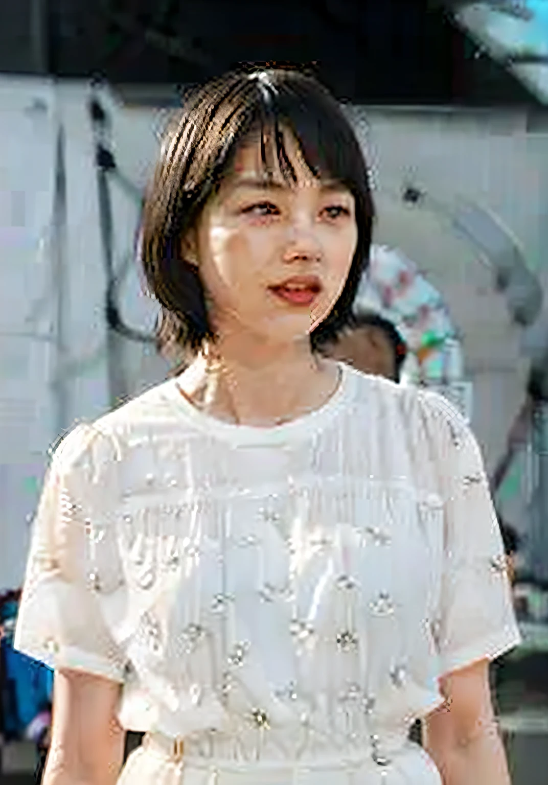 Masterpiece, top quality, official art, highly detailed CG Unity 8K wallpaper, like a schoolgirl, very delicate and beautiful, ultra high resolution, (photorealistic: 1.4), golden hour lighting, (upper body), (platinum shorthair: 0.8), (puffy eyes), looking at the viewer, facing the front, smiling, JK skirt, white dress, Shirt Lift Long Black Hair