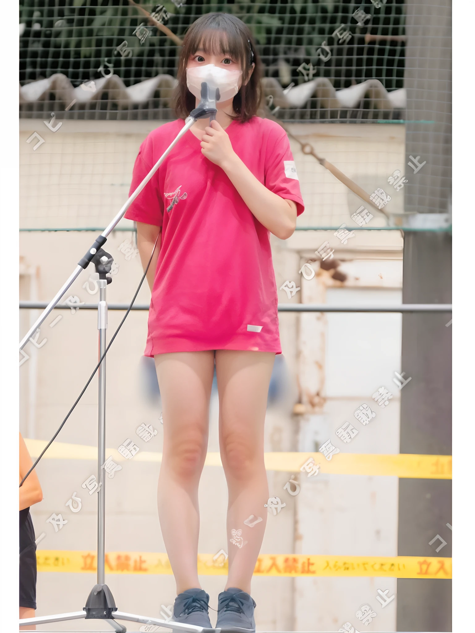 naked girl、barechested、Lower body naked、