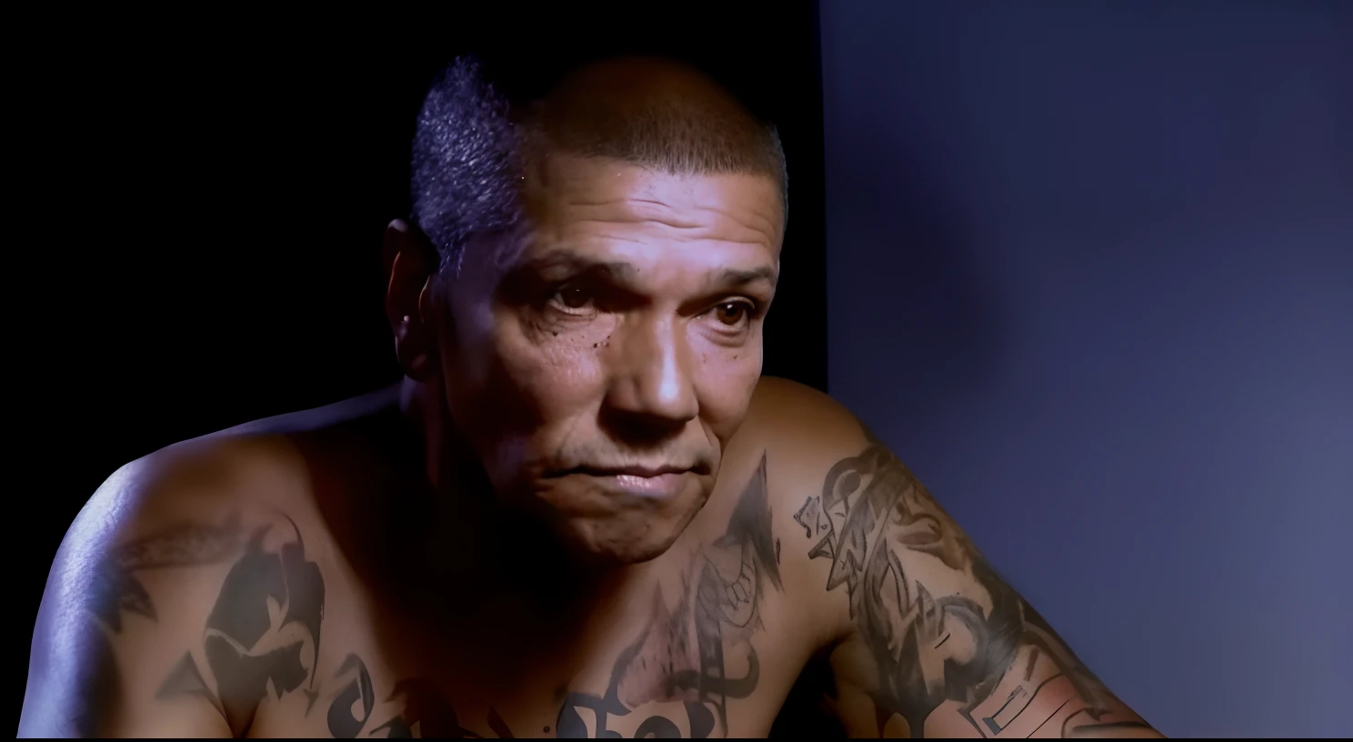 Homem com tatuagens no peito e no peito, Ronaldo Luis Nazario de Lima, scariest looking man alive, Ronaldo Nazario Fenomeno, Carlos Samuel Araya, homem tatuado, Tony Sandoval. Realistic, Gangrel, Tony Sandoval. 8 k realista, Tony Sandoval, Velasquez, Ronaldo Nazario, joe alves, Olhar peruano, Danny Trejo (8k)