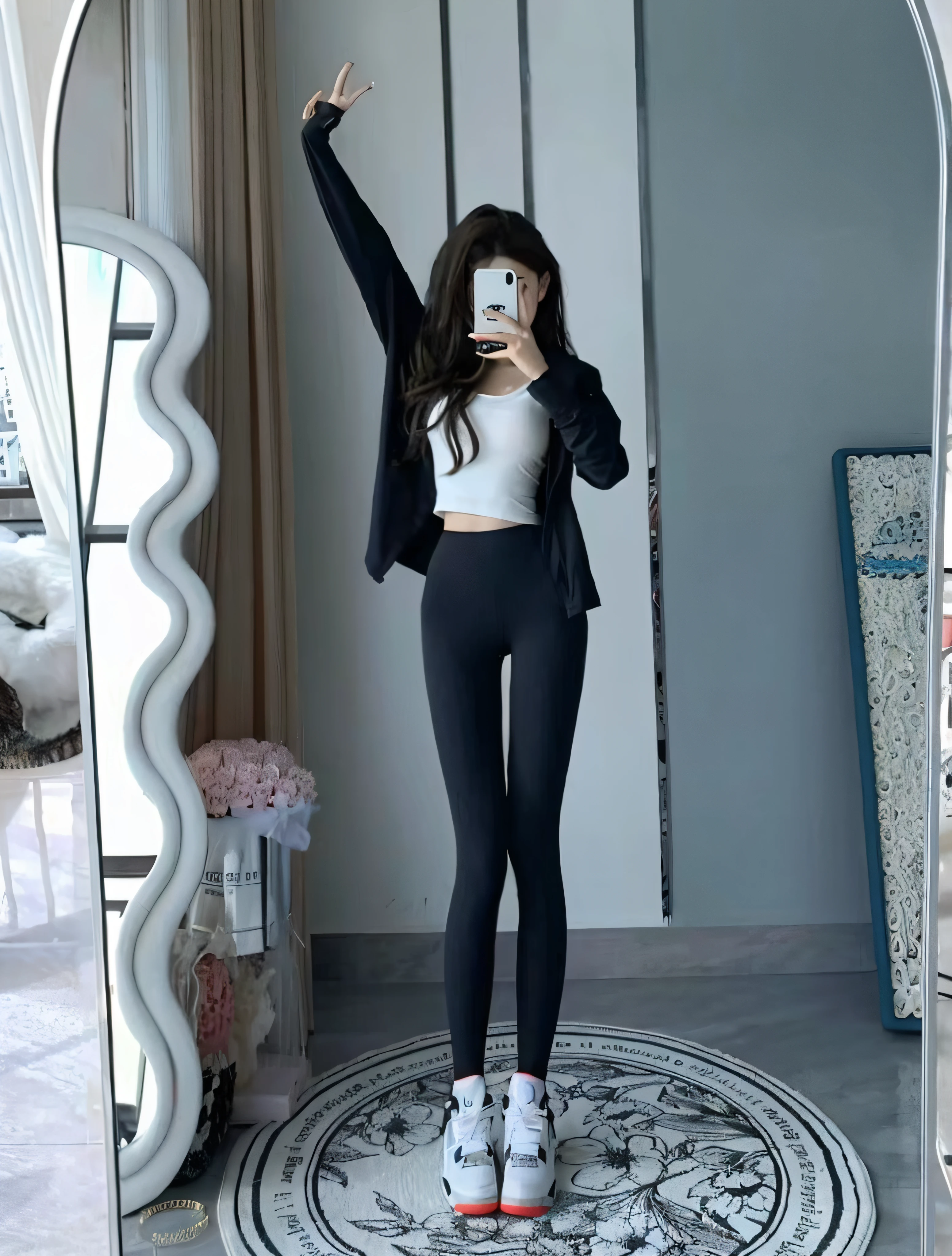 extremely thin woman，White skin，Body is very thin，Rib chest，protruding sternum，The sternum is obvious，Waist is very thin，The ribs are obvious，protruding ribs，The pelvic protrusion is very obvious，Clear outline of pelvis，Protruding crotch，thin shoulders，Upper body，Waist is very thin，sunken abdomen，Abdominal muscle atrophy，delicate arms，arm muscle atrophy，thin legs，leg muscle atrophy，Knees are obviously prominent，Ankles are obviously prominent，Extremely thin ankles，Wearing black tights，short hair，asian face，haggard expression，cry，excessive weight loss，sunken face，severe malnutrition，skinny