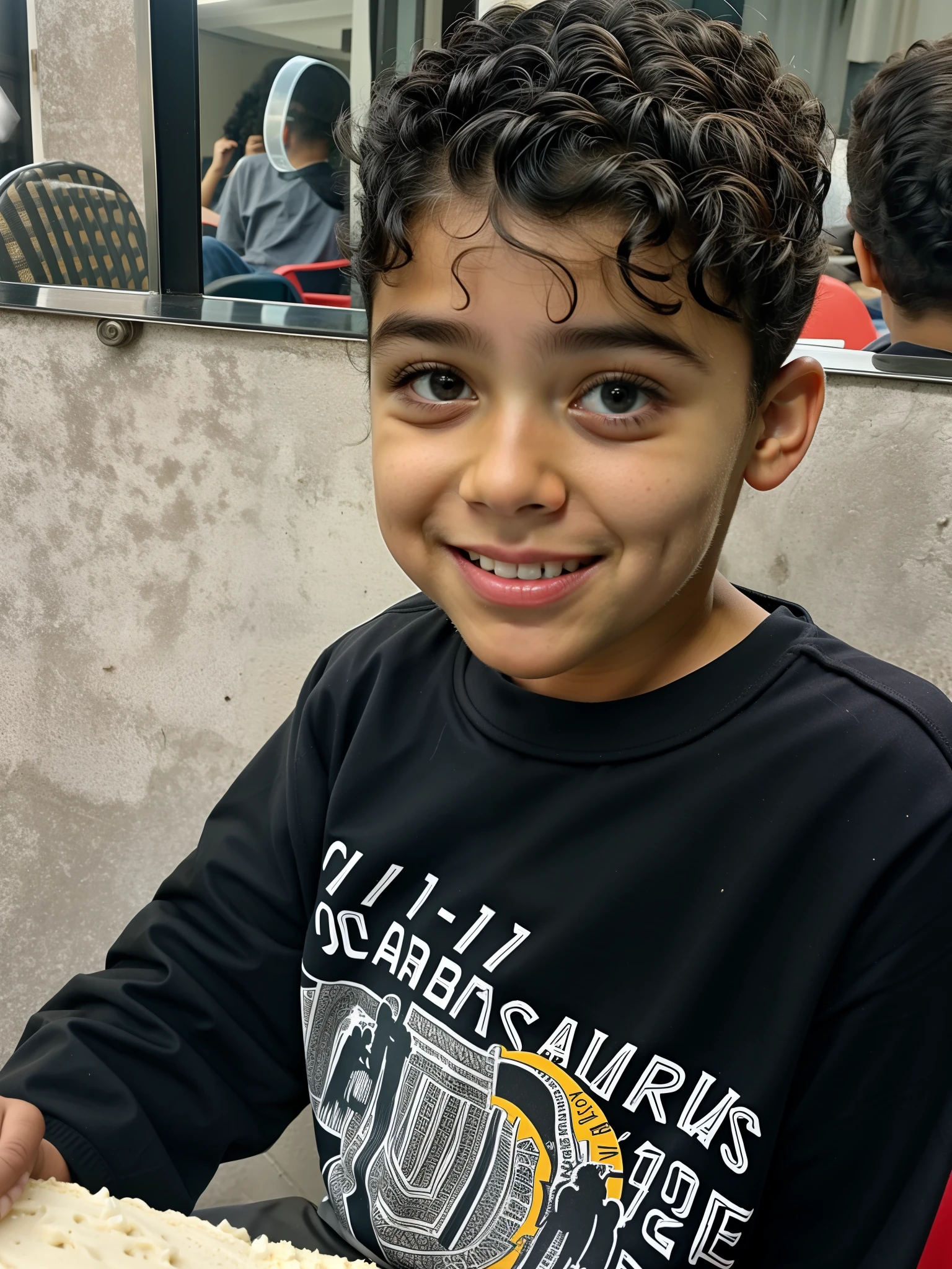 There's a Full SMILE boy sitting at a table with a piece of cake, menino tem cabelo preto curto, Riyahd Cassiem, menino com rosto neutro, taken in the early 2020s, curly middle part haircut, curls on top of his head, quatro anos, menino novo, 4 anos de idade, , olhando para o lado dele