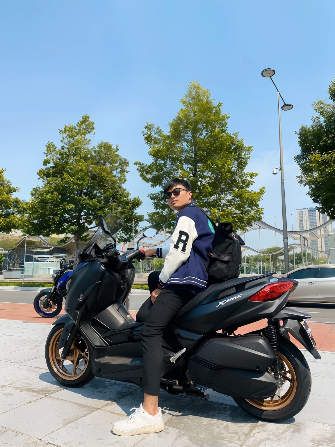 there is a man sitting on a motorcycle with a backpack on the back, 🚿🗝📝, 🪔 🎨;🌞🌄, 🕹️ 😎 🚬, 🤬 🤮 💕 🎀, dang my linh, with a city in the background, in the style of sifu 🔥 😎 🕹️ 👀 :2