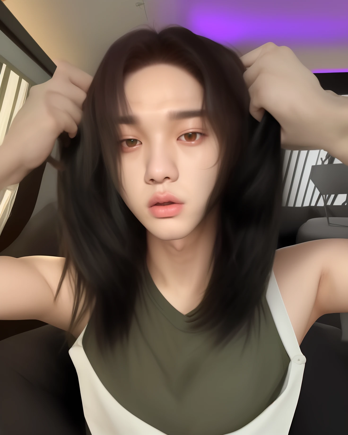 um close de um homem com cabelos longos e um top verde, BTS Jimin, ulzzang, jinyoung shin, ahn hyo seop, benji, Justin Bieber, lindo homem sul-coreano, garoto coreano, jimin de BTS, com s