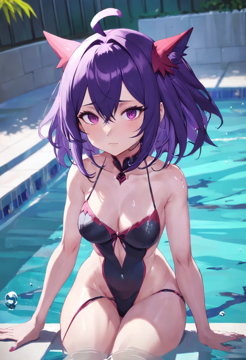 Garota anime com cabelo roxo e meias pretas posando em uma piscina, Artgerm extremamente detalhado, menina anime sedutora, Succubus bonito, Artgerm em ArtStation Pixiv, Impacto de Ayaka Genshin, cushart krenz arte chave feminina, Succubus em vestido curto apertado, Modelo IG | Artgerm, menina anime demon