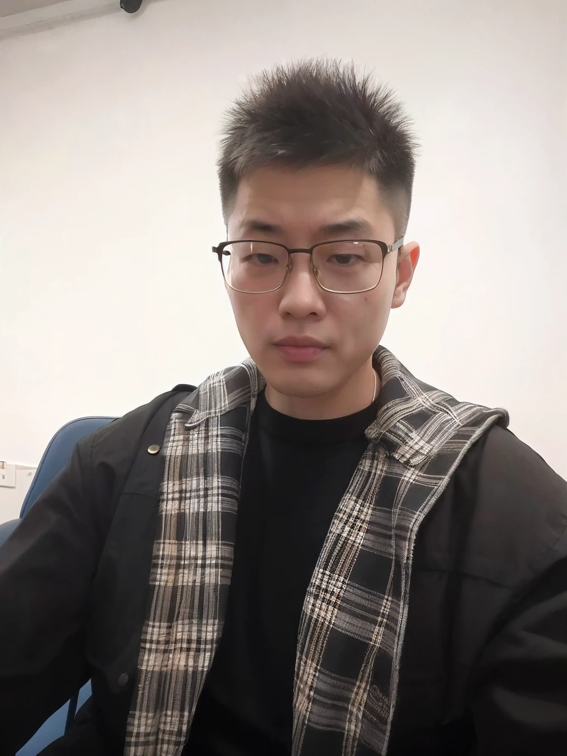 There was a man with glasses and sitting down, xintong chen, wenjun lin, Wang Qichao, Lin Qifeng, yihao ren, zhelong xu, yanjun cheng, peter xiao, Liang Xing, steve zheng, zeng fanzh, huifeng huang, 2 0 years old, Li Zixin