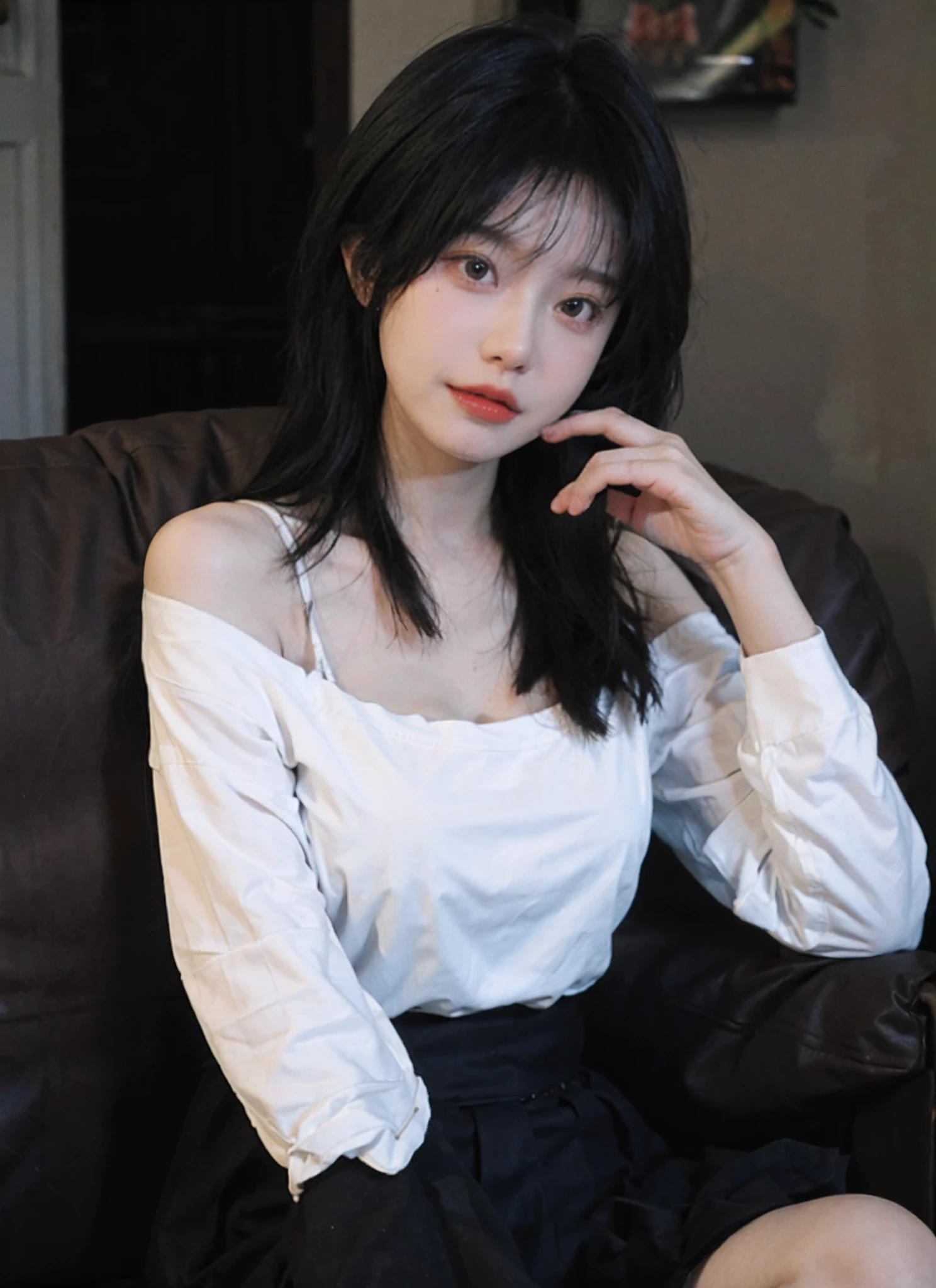 best qualtiy， 超高分辨率， （realisticlying：1.4）， one-girl，Pink Long Hair， A pair of clear and moving eyes,Royal Sister，Beige sweater， looking at viewert， closeup cleavage ，