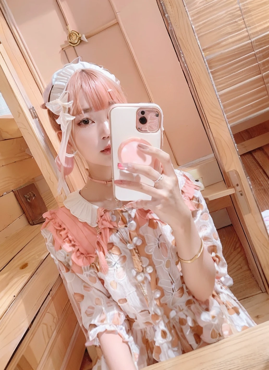 there is a woman that is taking a selfie in a mirror, ulzzangs, shell collar!!l, Frilled princess collar, chiho, xintong chen, shikamimi, white hime cut hairstyle, shinsui ito, 2 0 2 0 fashion, 2263539546], 🤬 🤮 💕 🎀, peach and goma style