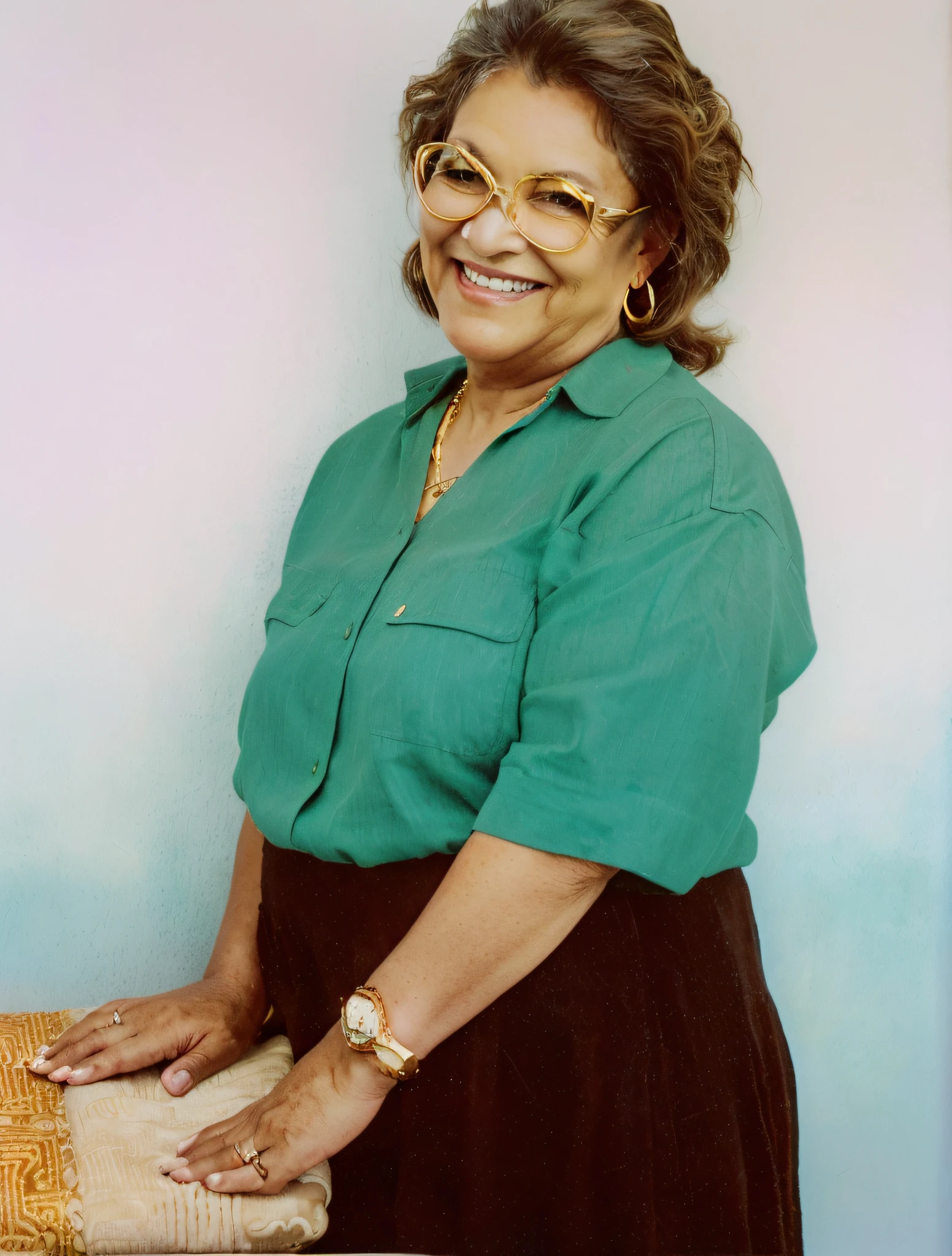 65-year-old smiling woman, dark brown hair, black eyes, wears a silver hoop earring in her ear, wears black and yellow transparent eyeglasses, has a gold chain around her neck with a gold metal plate, has a turquoise colored shirt, with 1 pocket on each side with a button, arms with darker skin zones, wears a watch on the arm, detailed hands and fingers, wears 2 rings, has a black colored skirt, some facial wrinkles, she has her hands on a very practical and versatile handcrafted Moroccan bench, Hand-braided seat in natural roperaw, amazing photograph, masterpiece, best quality, 8K, high quality, photorealistic, realism, Ultra detailed, Fujifilm XT3, (masterpiece:1.2), (phot