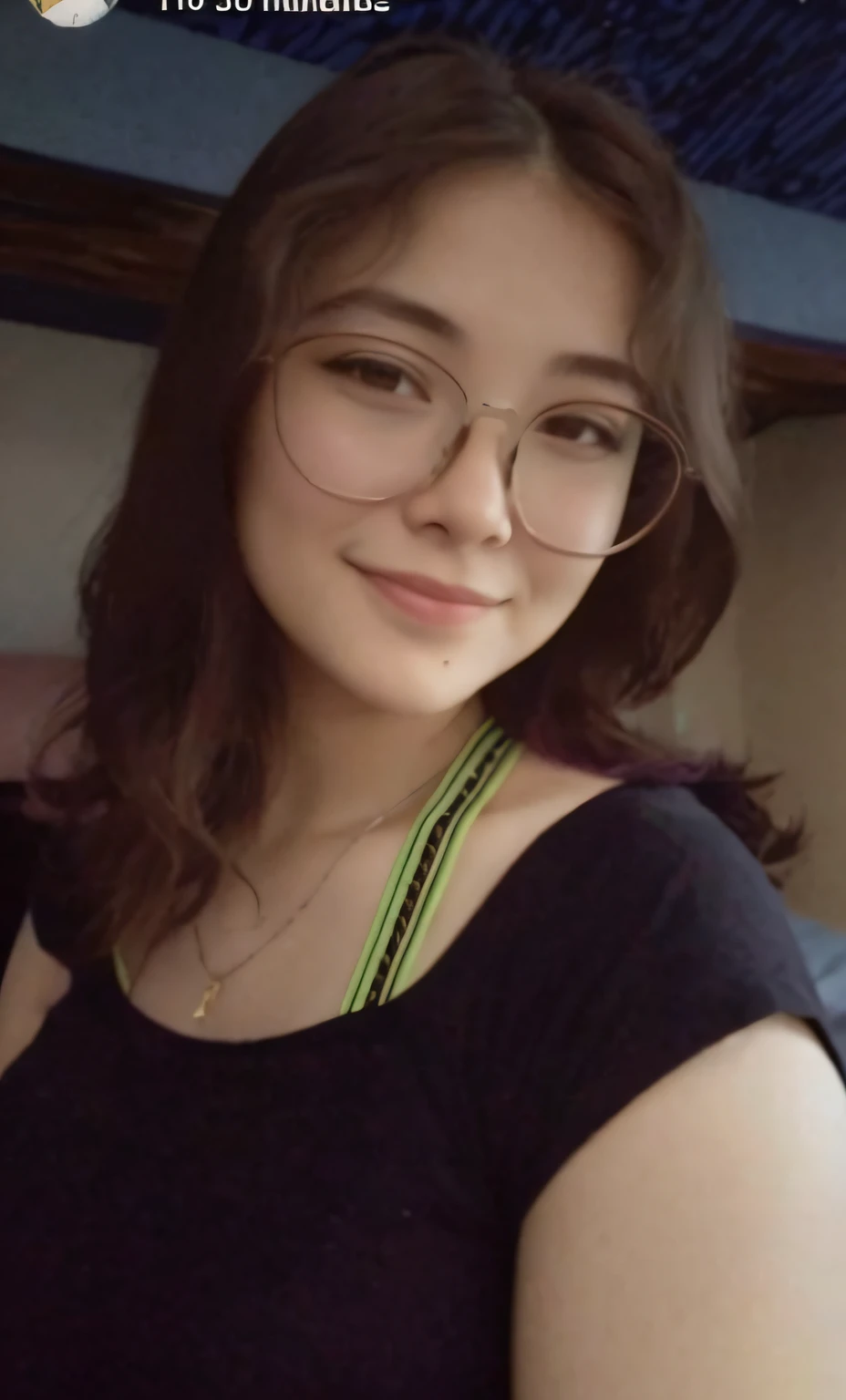 there is a woman with glasses and a black shirt posing for a picture, 19-year-old girl, em torno de 1 9 anos, 18 anos, bonito ligeiramente nerd sorriso, leve sorriso nerd, 1 6 anos, Ekaterina, cerca de 20 yo, ela tem cerca de 1 6 anos de idade, 1 8 I anime, anime style girl