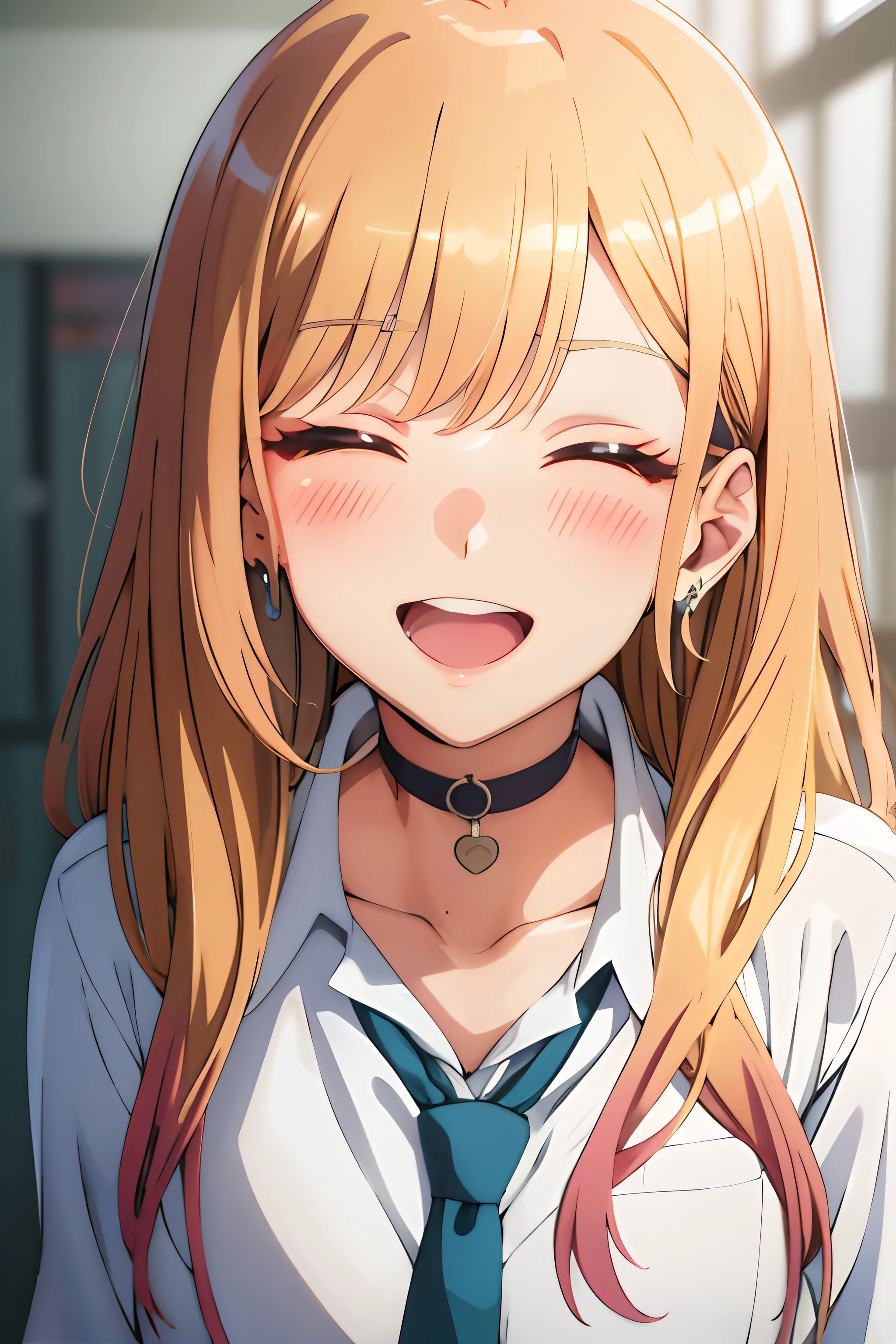 Menina anime com cabelo loiro longo e gravata azul em uma camisa branca, visual anime de uma menina bonito, menina anime loira com cabelo longo, sorriso alegre, menina bonita do anime high school, visual anime de uma jovem mulher, extremamente bonito rosto de menina anime, anime melhor garota, Menina do anime chamada Lucy, sorriso astuto, Retrato anime de Shiina Ringo