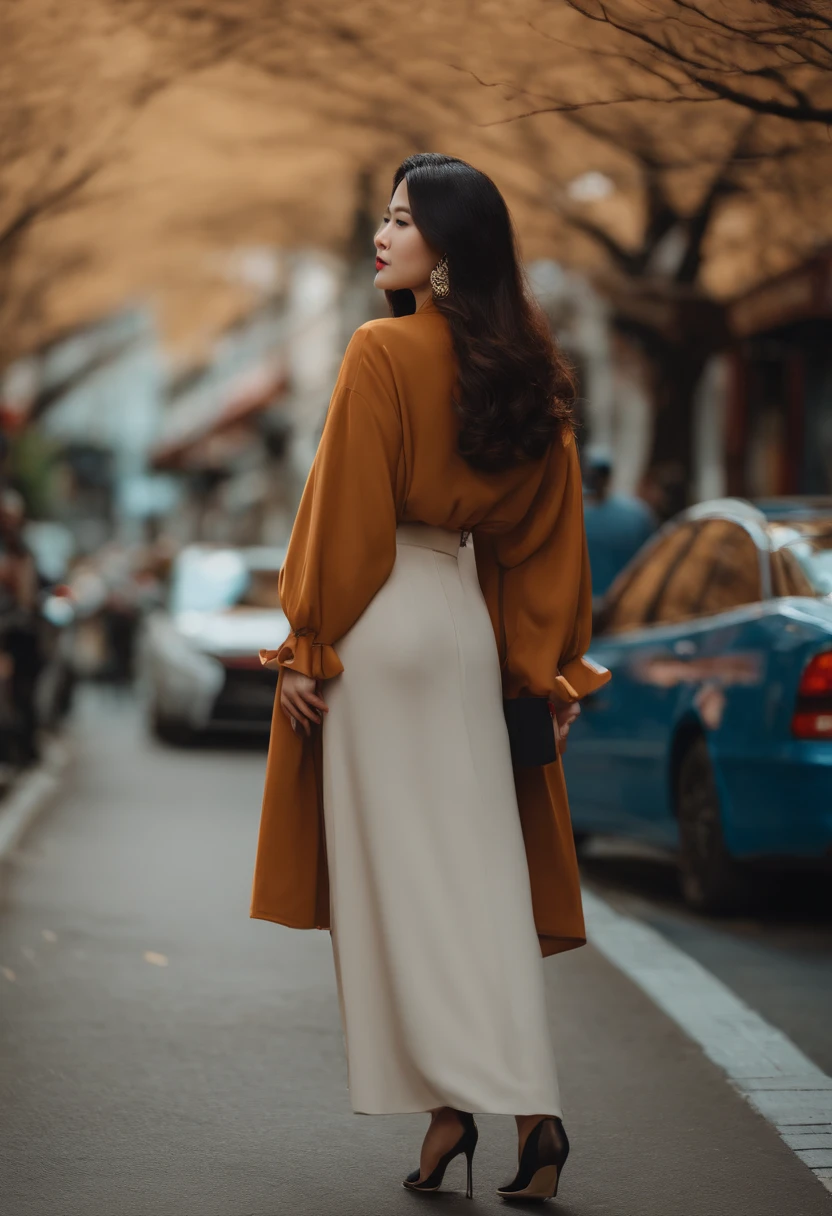 Beautuful Women、beautiful Girl、bbw、back turned、asian female、bobhair、A dark-haired、dressed casually、In the street、Bright background、tree-lined street