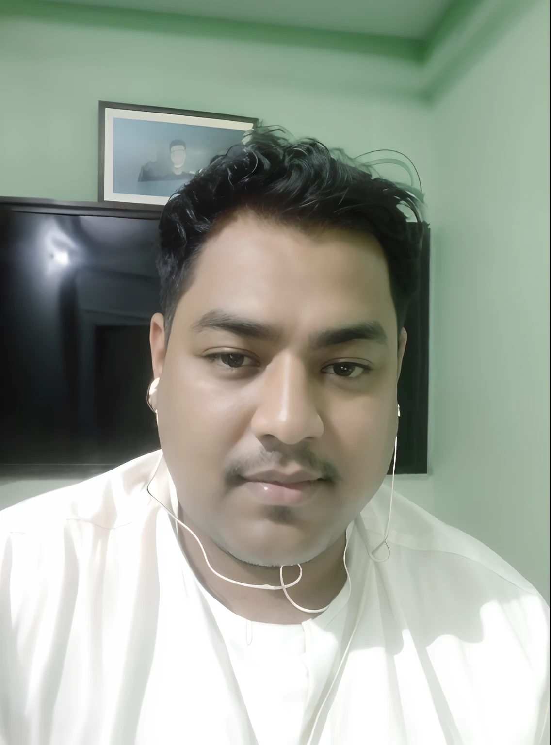 Realistic photo, man 35 years, long beard, short hair, military hair, black eyes, brown skin, earring in ear with pendant, long button-down shirt, fat body, serious face, Arab appearance, glasses --auto --s2