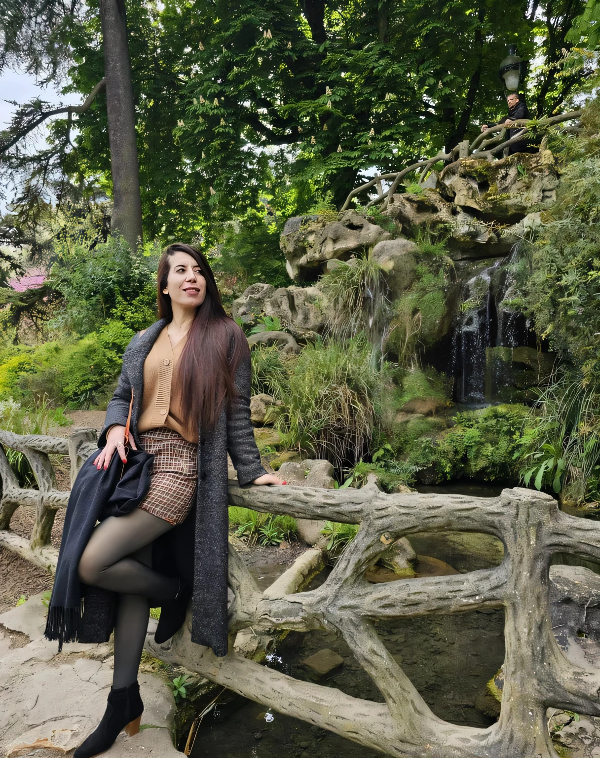 Woman sitting on a tree branch in a park with a waterfall, dans un parc, Dans un parc de la ville, prise en 2 0 2 0, debout dans un jardin botanique, dans le parc, Ancient garden behind it, Photo prise en 2 0 2 0, with a park in the background, devant un fond forestier, Sentir la nature, dans un parc