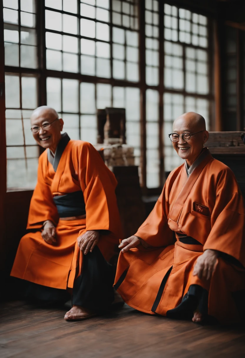 Japan people in their 60s　smiling　I'm smiling　I don't have any hair at all　Round large glasses　Bald