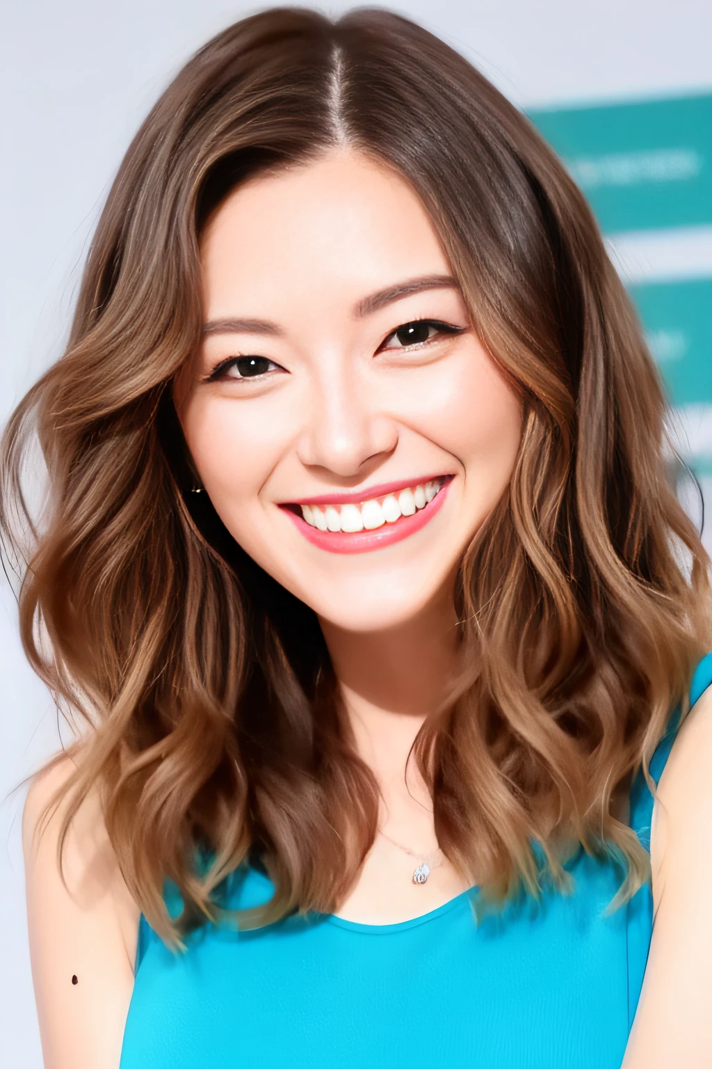 Beautie　A smile　Wavy Hair