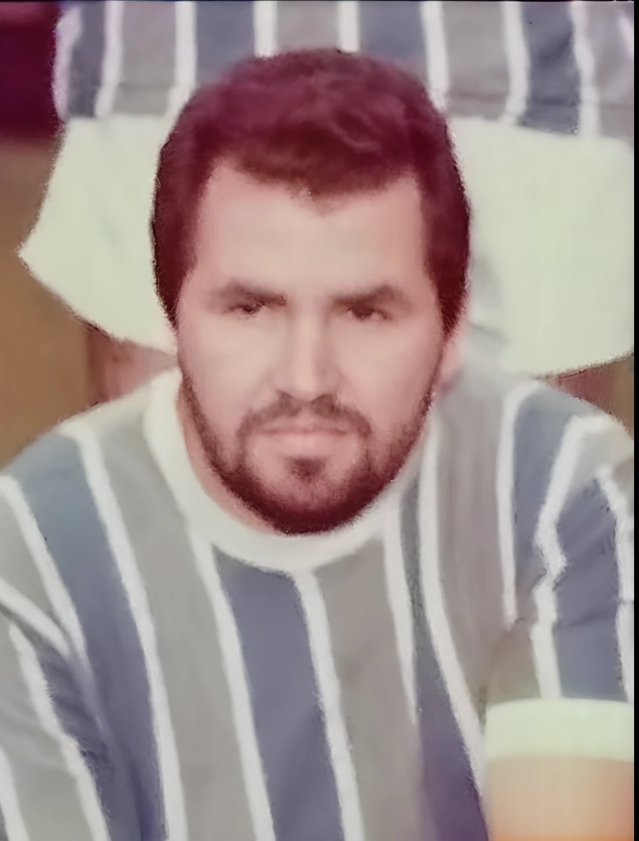 There's a man sitting at a table with a glass of beer, Ronaldo Luis Nazario de Lima, Carmelo Blandino, Luis Nieves Sr., julio lacerda, Arauto Ortega, taken in the late 1970s, victor maristane, ignacio fernandez rios, em 1 9 8 5, Salustiano Garcia Cruz, juan jose serrano