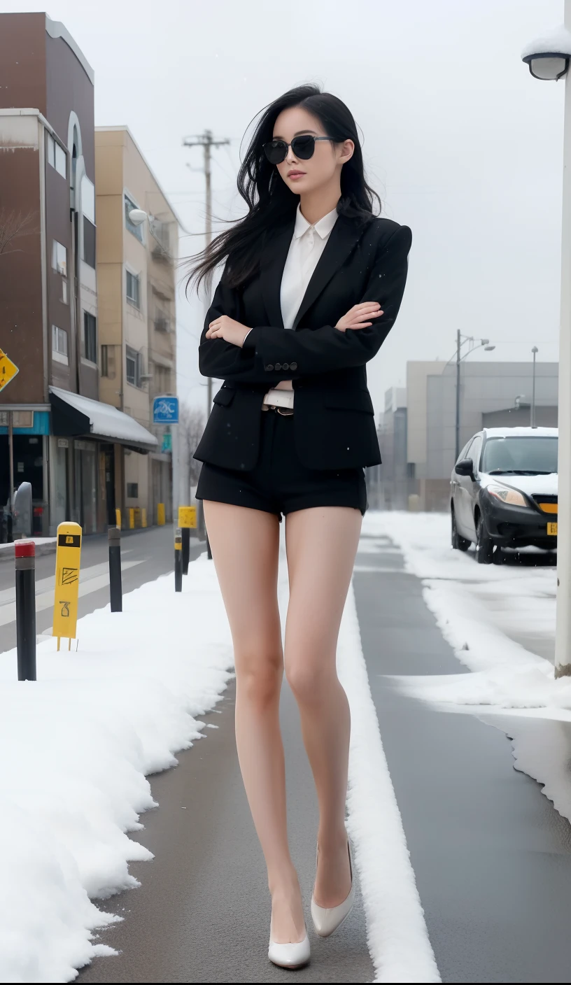 A Japanese Lady、beauitful face、Long black hair、Black sunglasses、black suits、Black Micro Shorts、Black heels、beauty legs、Raw feet、Tall、long legged、Clean thighs、arms in arms、Oyuki、snow blowing、snow cover、blizzard、heavy wind、Hair disheveled by the wind、Poor visibility due to wind