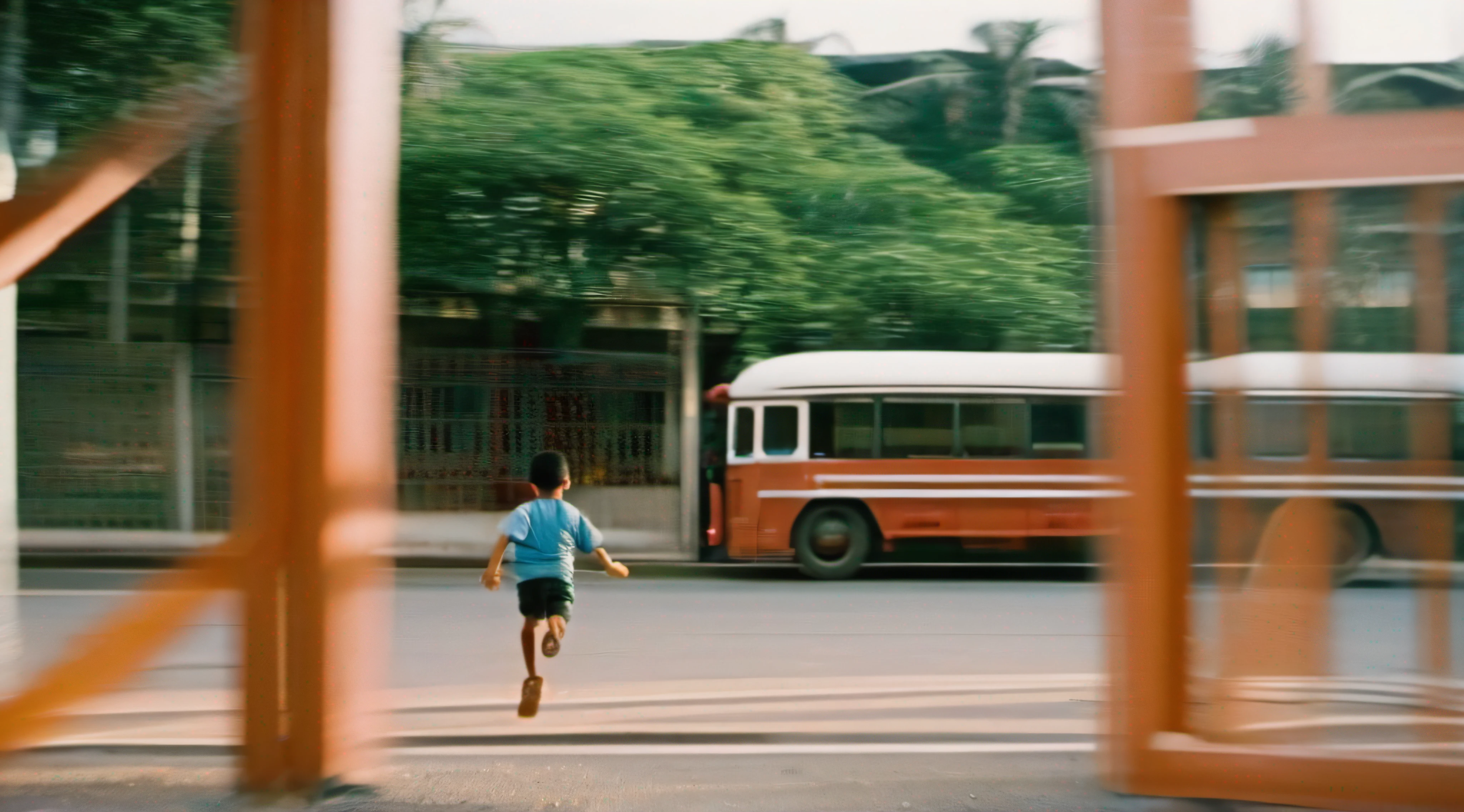 running to the bus, indo pra escola