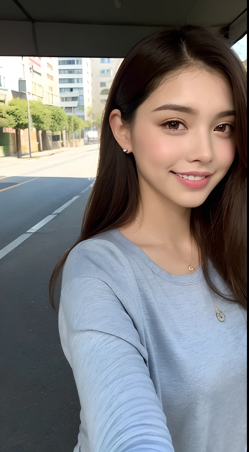 ((Mejor calidad, 8k, obra maestra: 1.3)), 1chica, sonriente, cuerpo completo, cara latina, mujer bonita, (Brown Dark Hair), ropa casual rosa : 1.1, cara ultra detallada, ojos detallados, , fondo borroso, cara delgada, ciudad, exterior, calle, zing con el nombre "flamas"